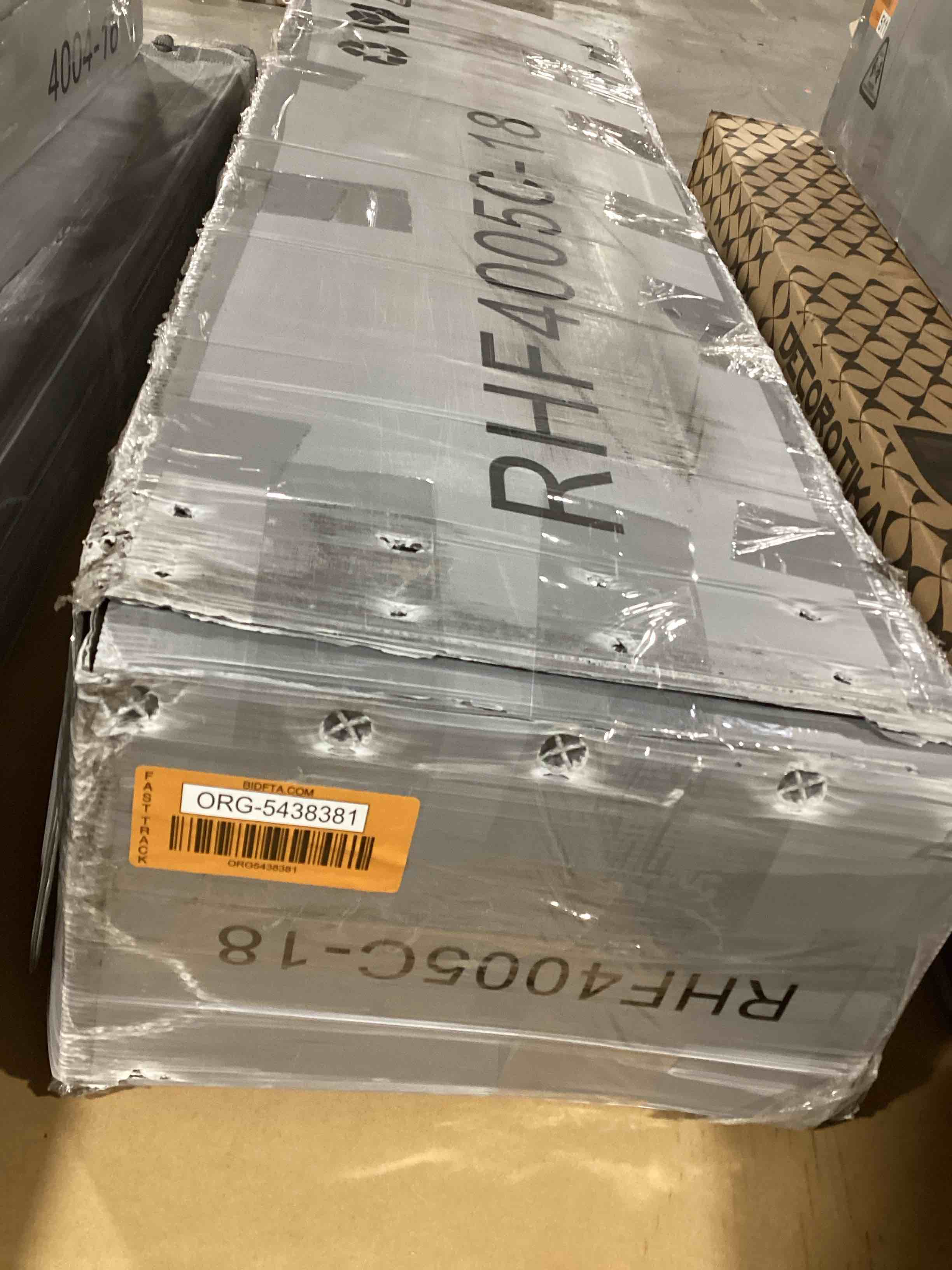 https://s3.amazonaws.com/lotting-images-prod/bidfta/ORG5438381_1699281015305.jpeg