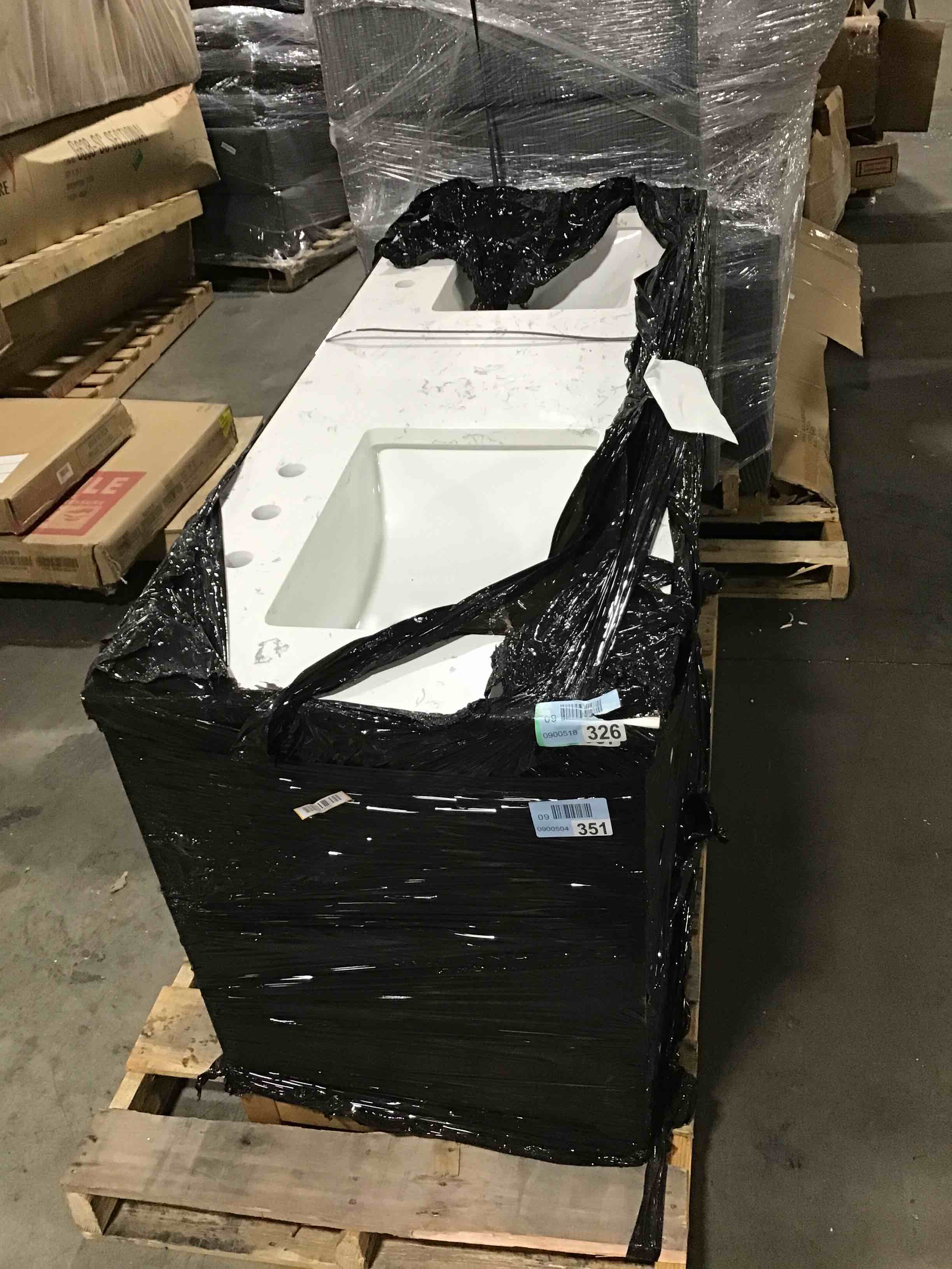 https://s3.amazonaws.com/lotting-images-prod/bidfta/ORG5443298_1700513678665.jpeg