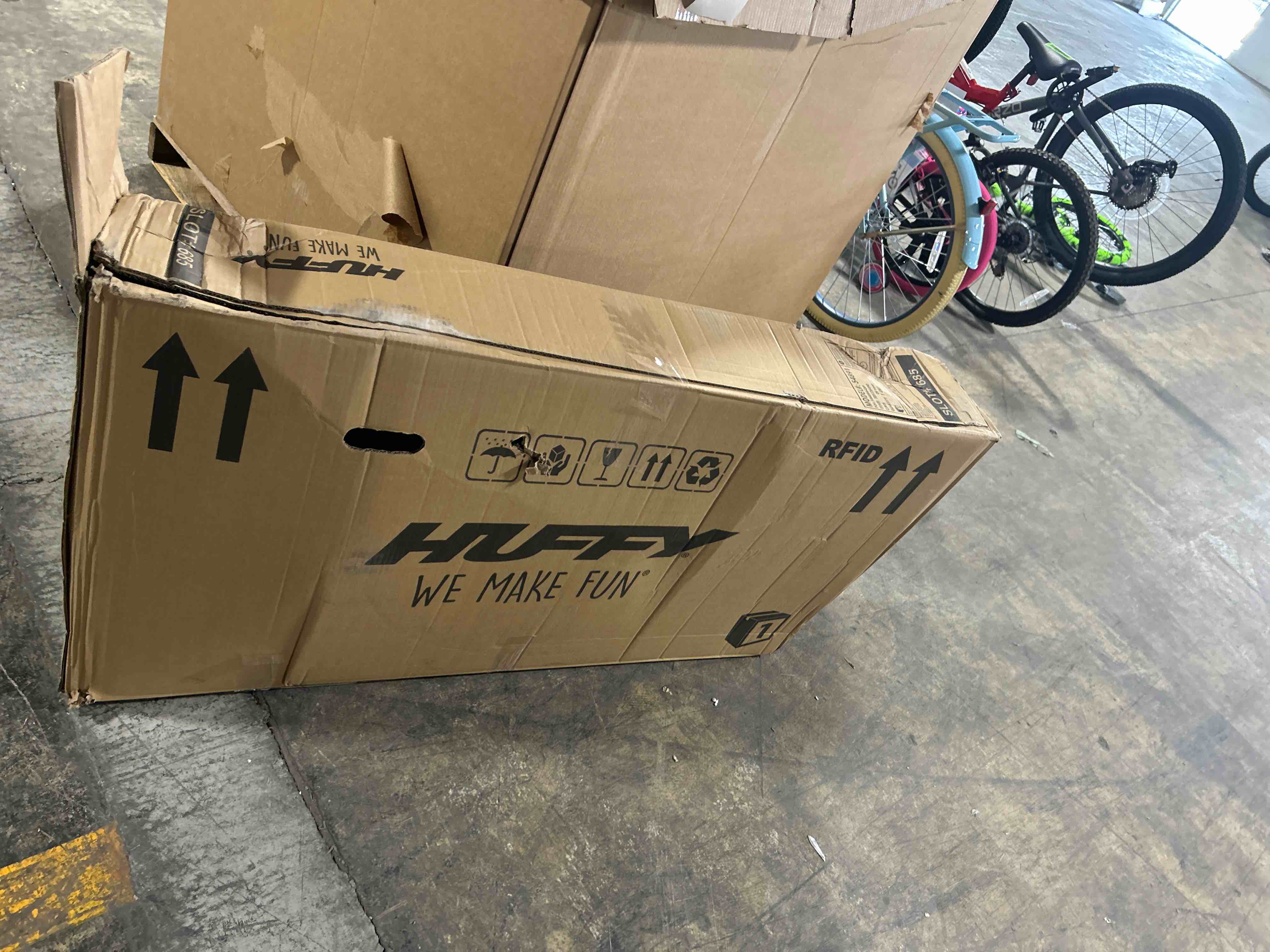 https://s3.amazonaws.com/lotting-images-prod/bidfta/ORG5456953_1708540930279.jpeg