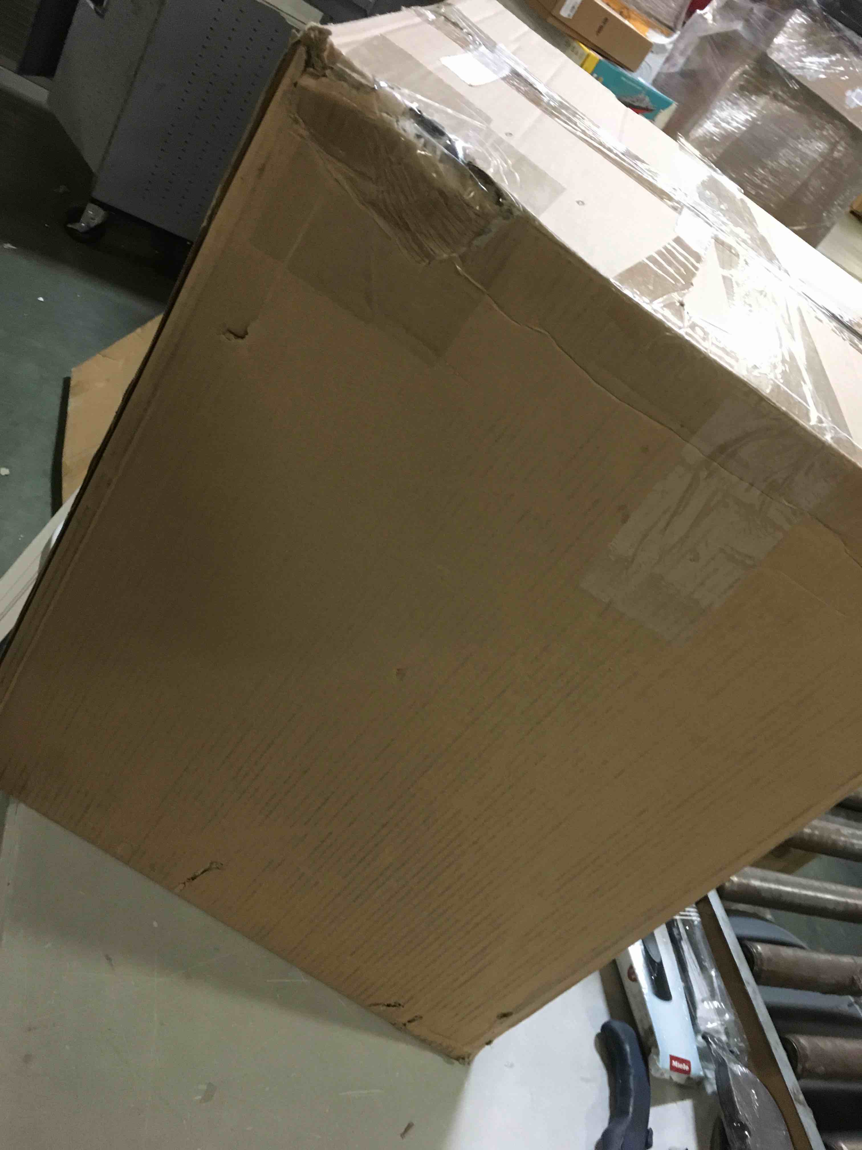 https://s3.amazonaws.com/lotting-images-prod/bidfta/ORG5461387_1702301750989.jpeg
