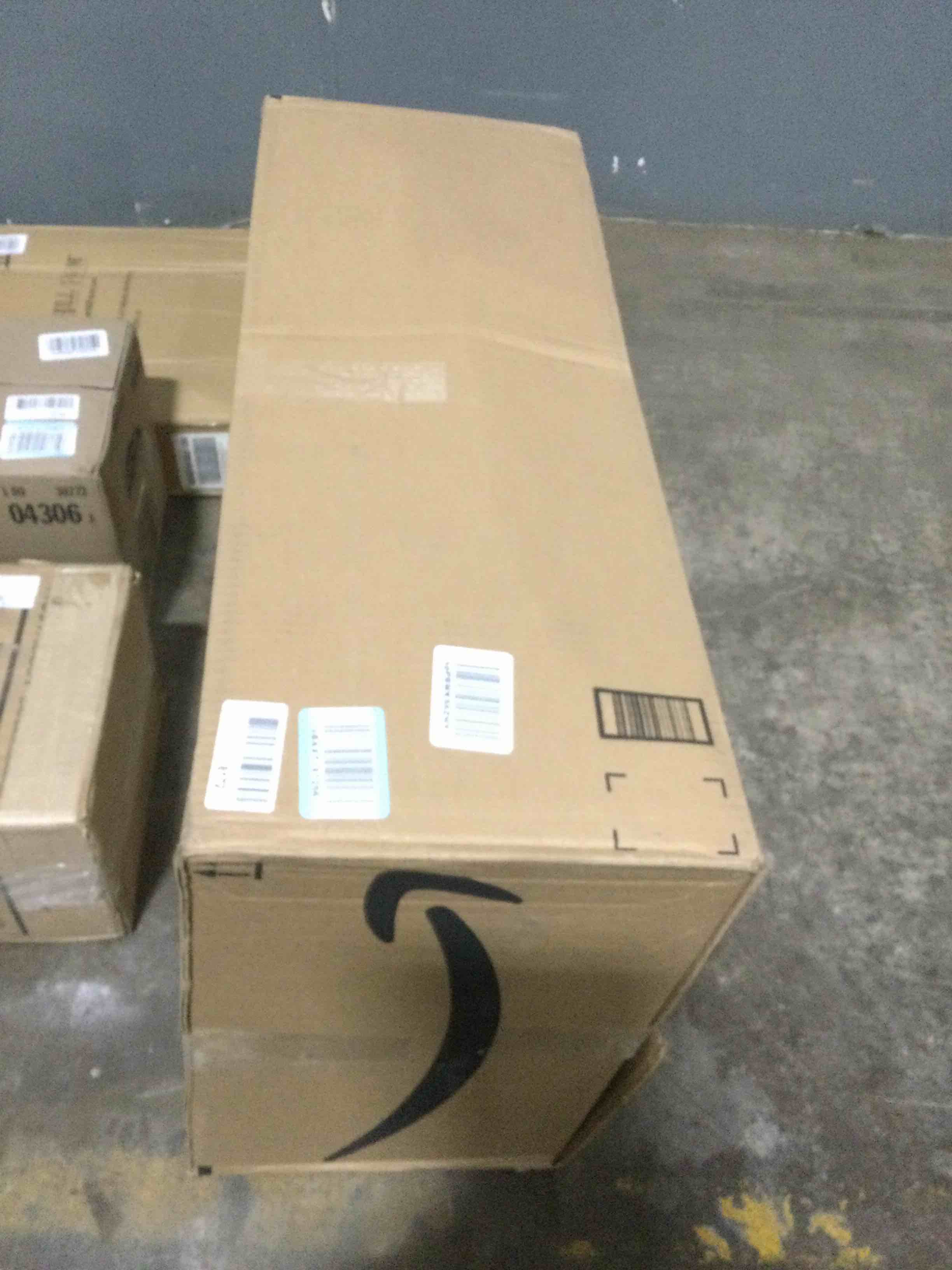 https://s3.amazonaws.com/lotting-images-prod/bidfta/ORG5465692_1705507237870.jpeg