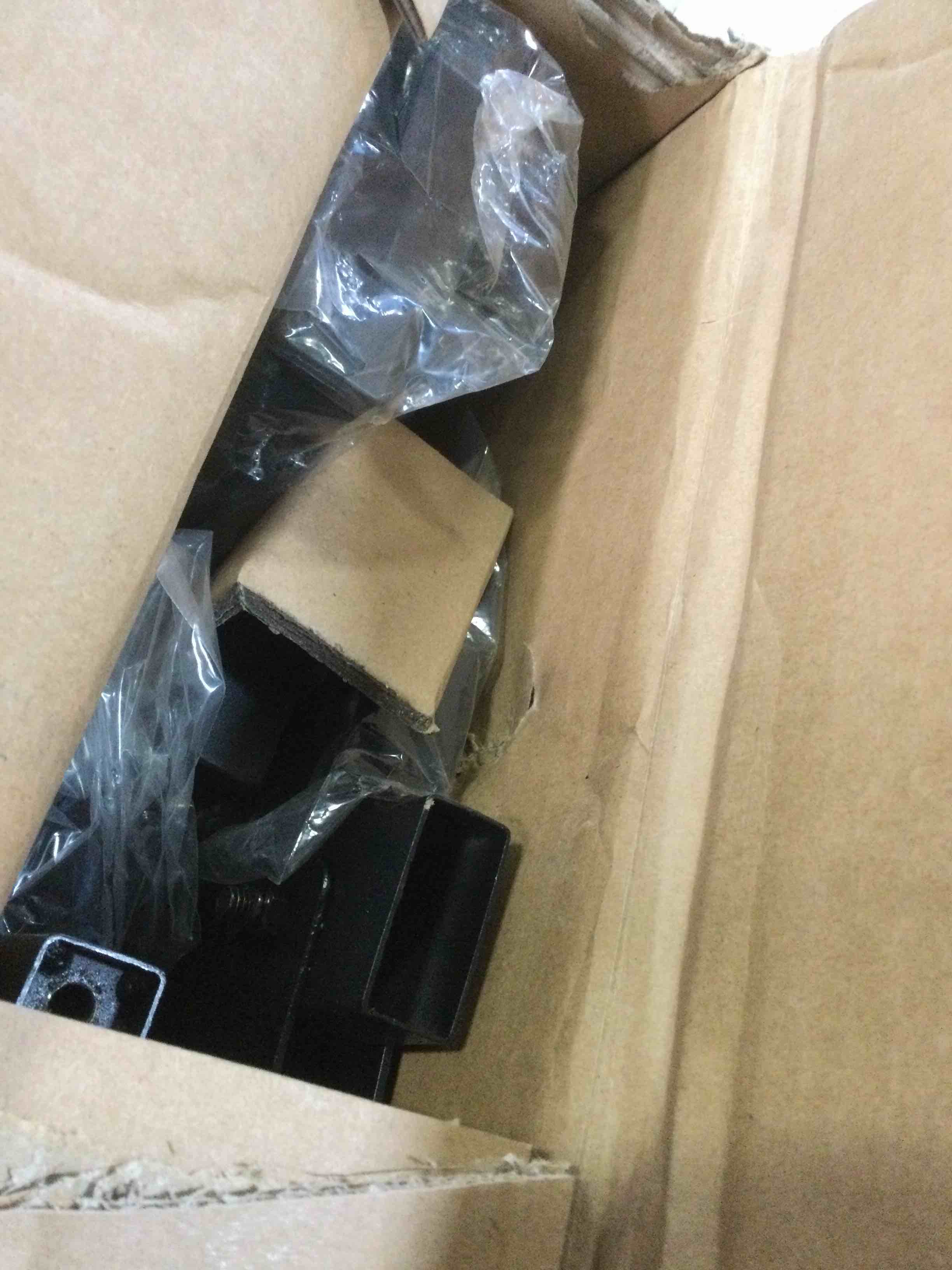 https://s3.amazonaws.com/lotting-images-prod/bidfta/ORG5472083_1698941559676.jpeg