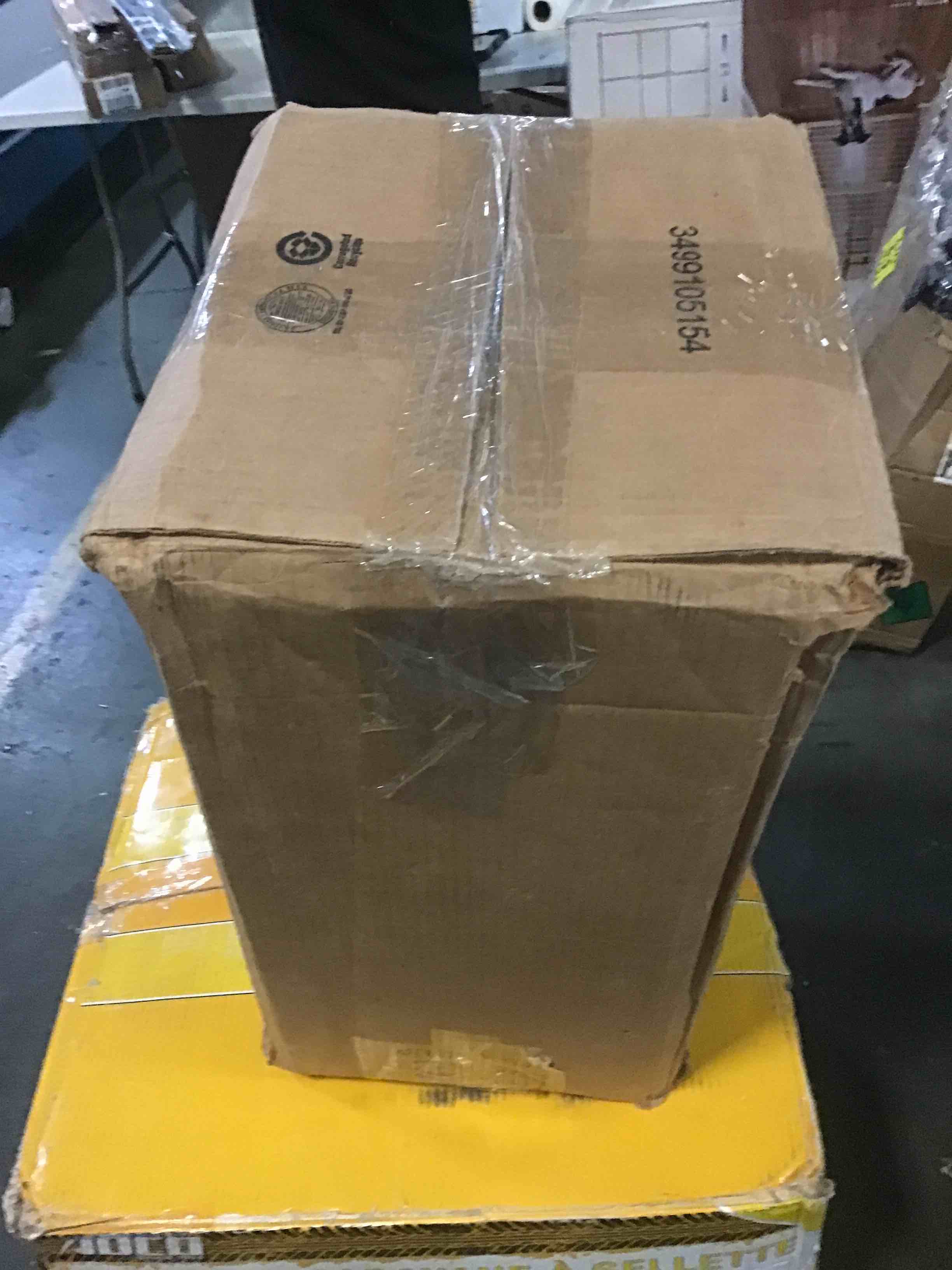 https://s3.amazonaws.com/lotting-images-prod/bidfta/ORG5472470_1697812601991.jpeg