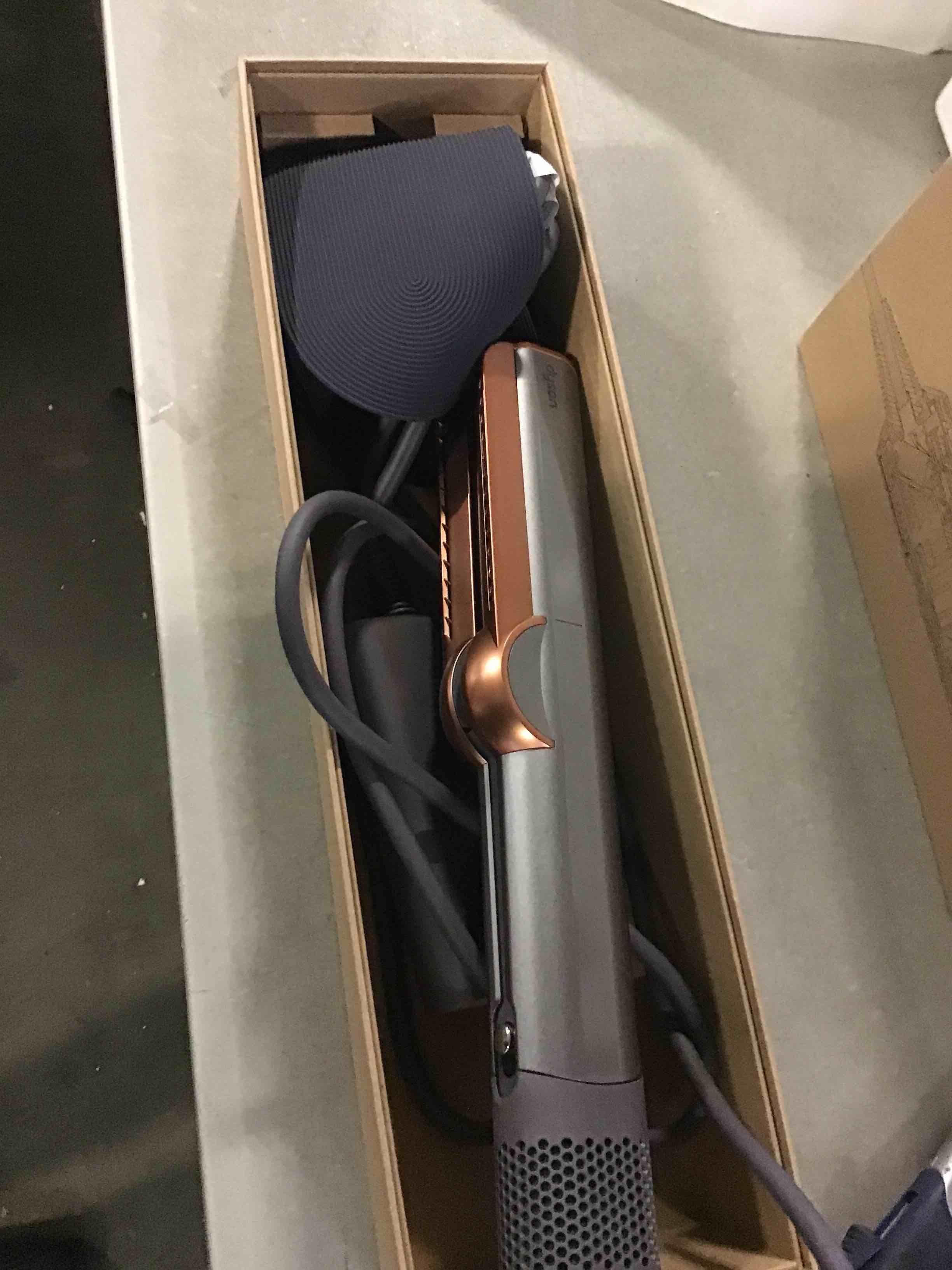 https://s3.amazonaws.com/lotting-images-prod/bidfta/ORG5472894_1698326030668.jpeg