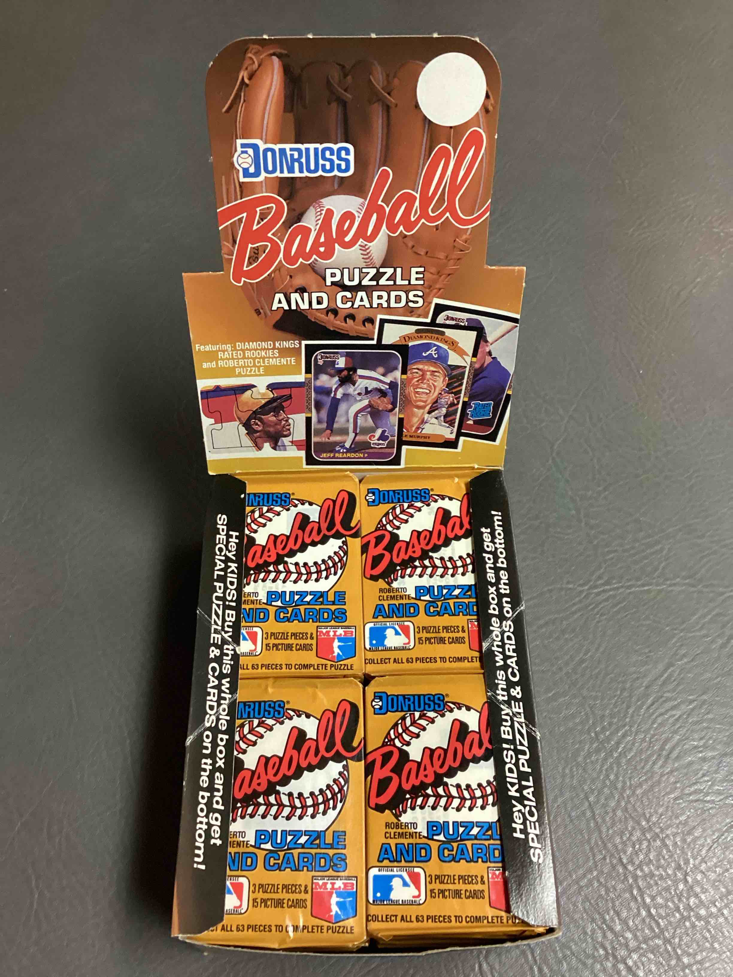 Absolutely Fully Loaded!  1987 Donruss Baseball Unopened Wax Pack, Direct From Original Retail Case.  This Year Is Loaded With Rookies!  Search For Rookies From Greg Maddox (PSA 10 Value $200+), Barry Bonds (PSA 10 Value $150+), Bo Jackson (PSA 10 Value $175+), Mark McGwire Rated Rookie & More!  These Packs Are Drying Up & Getting Very Hard To Find!