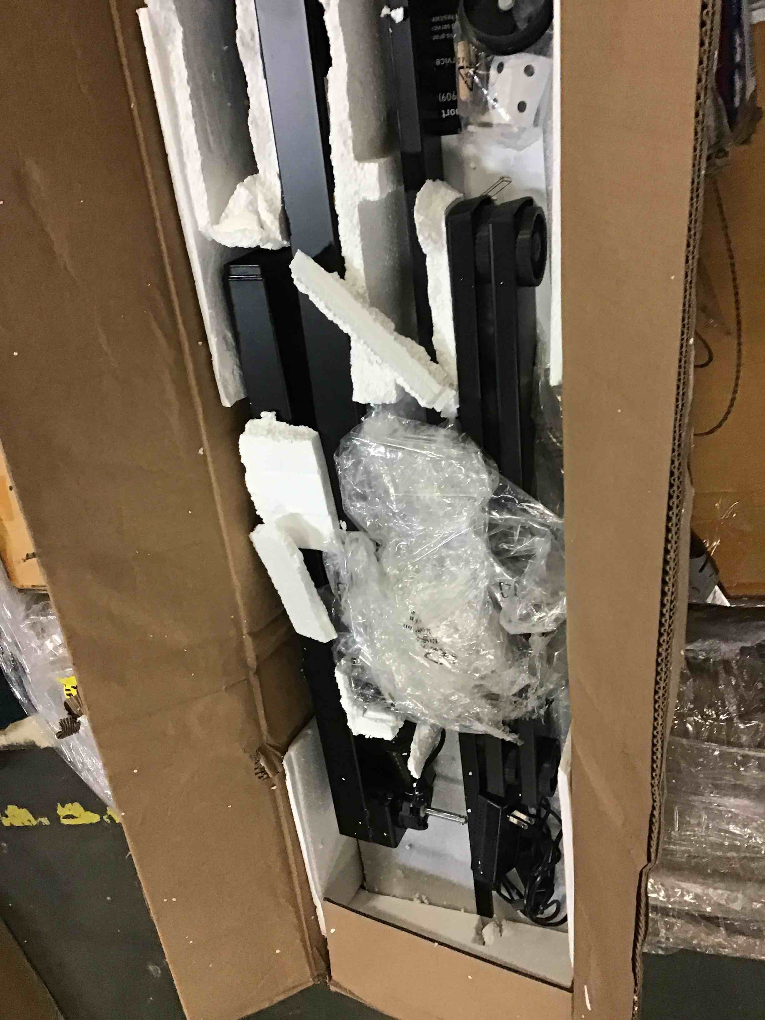 https://s3.amazonaws.com/lotting-images-prod/bidfta/ORG5475478_1698688763049.jpeg