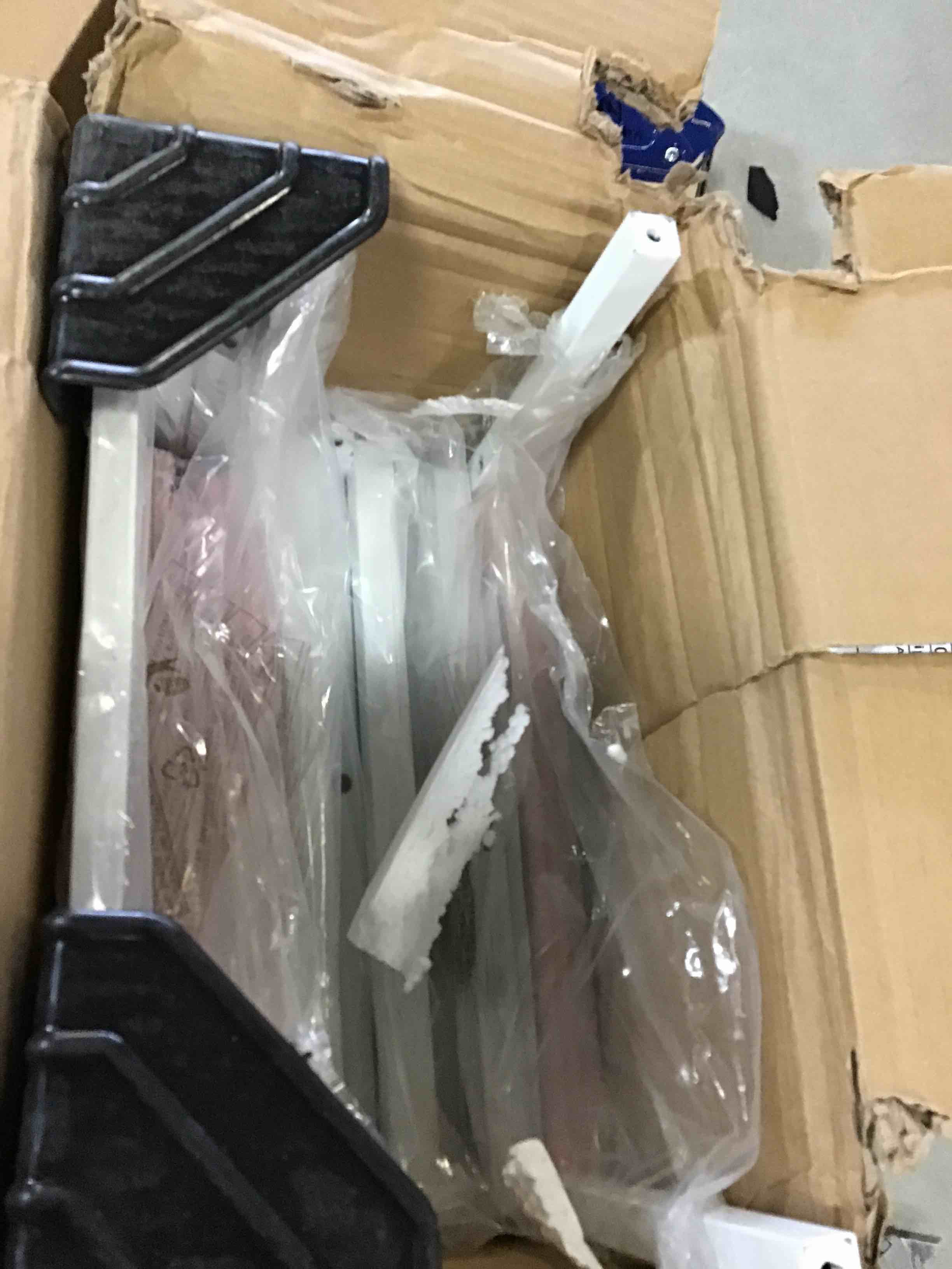 https://s3.amazonaws.com/lotting-images-prod/bidfta/ORG5475734_1698850374504.jpeg