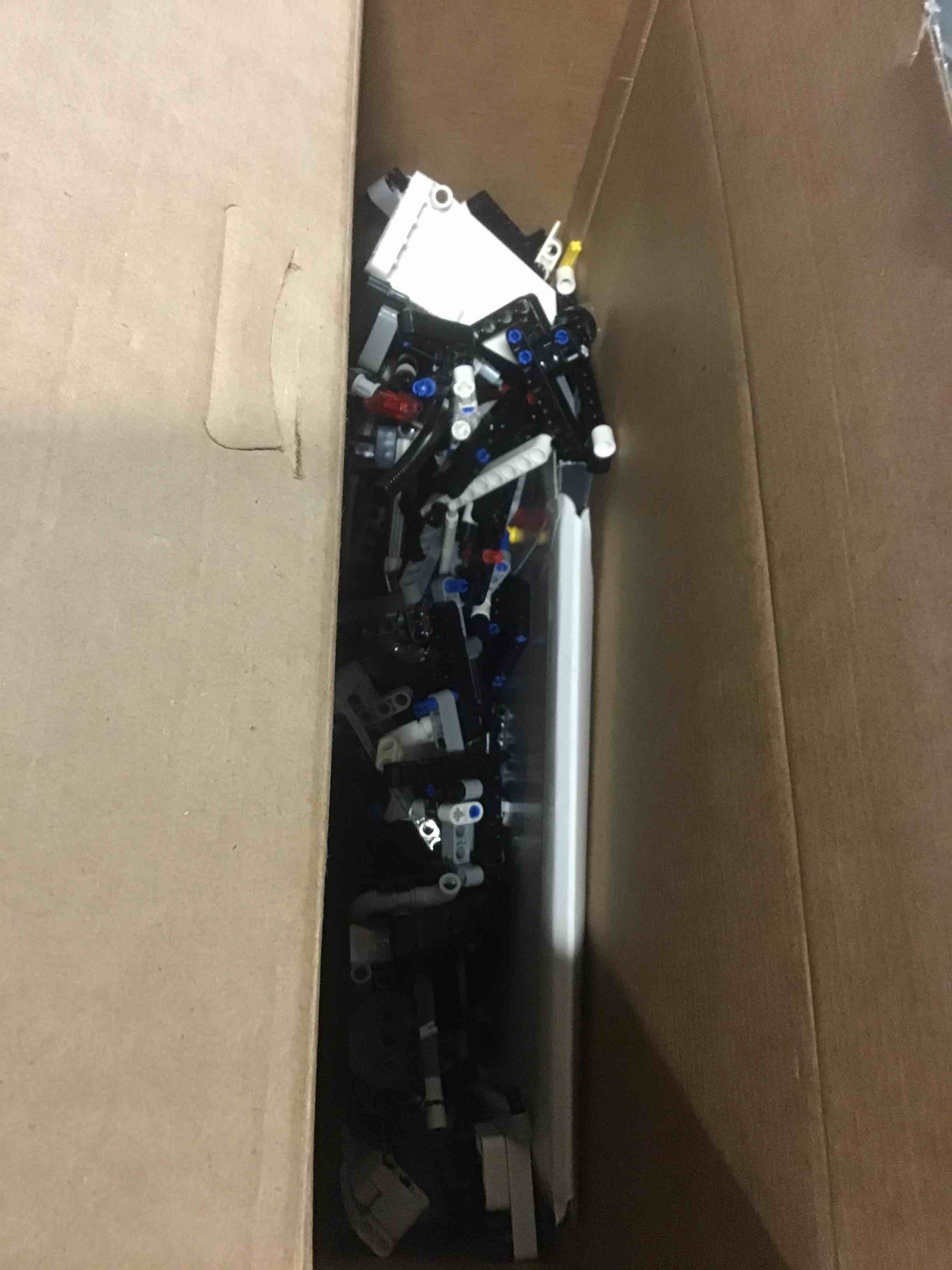 https://s3.amazonaws.com/lotting-images-prod/bidfta/ORG5476471_1699539651978.jpeg