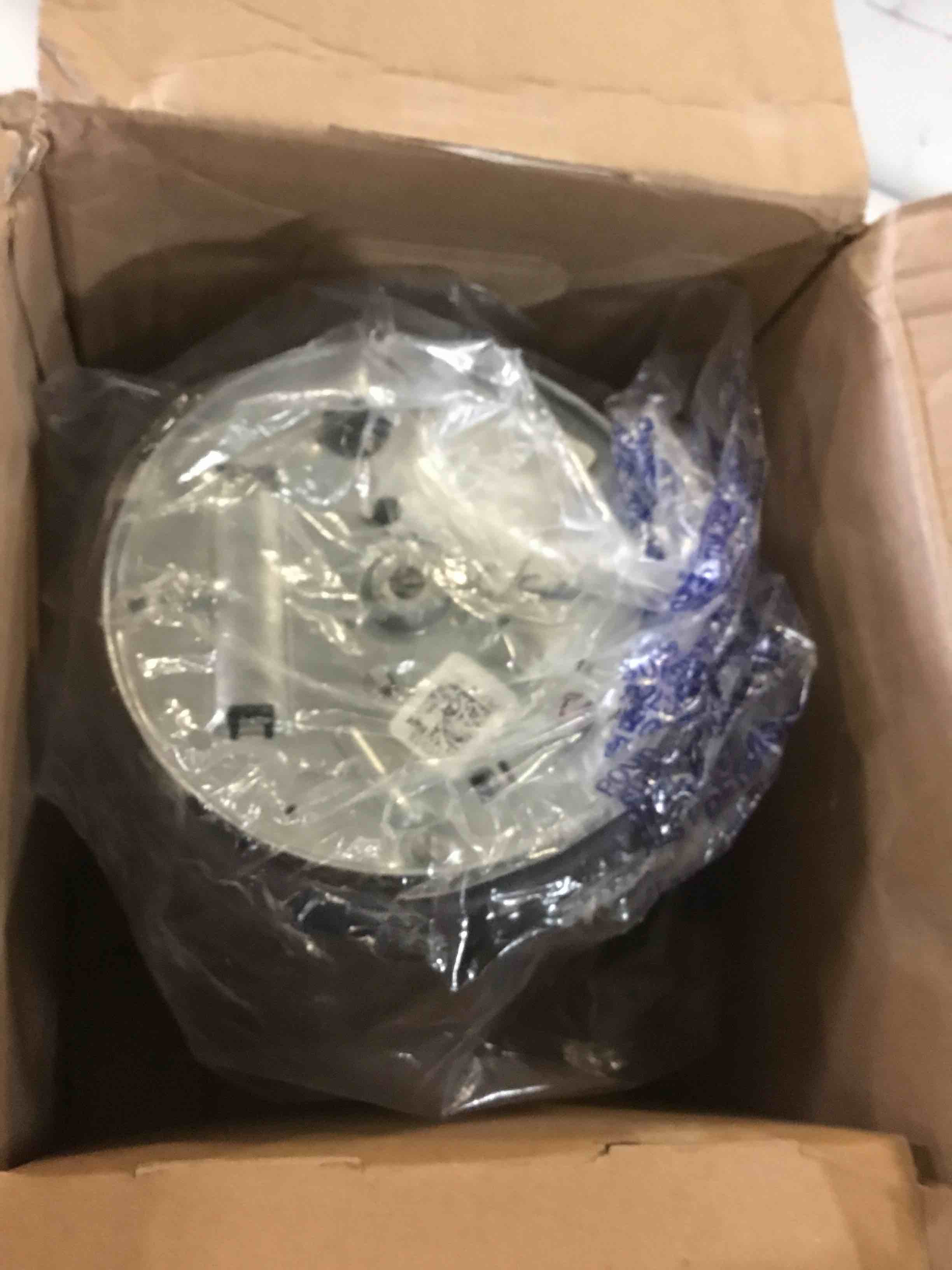 https://s3.amazonaws.com/lotting-images-prod/bidfta/ORG5478031_1698935420616.jpeg