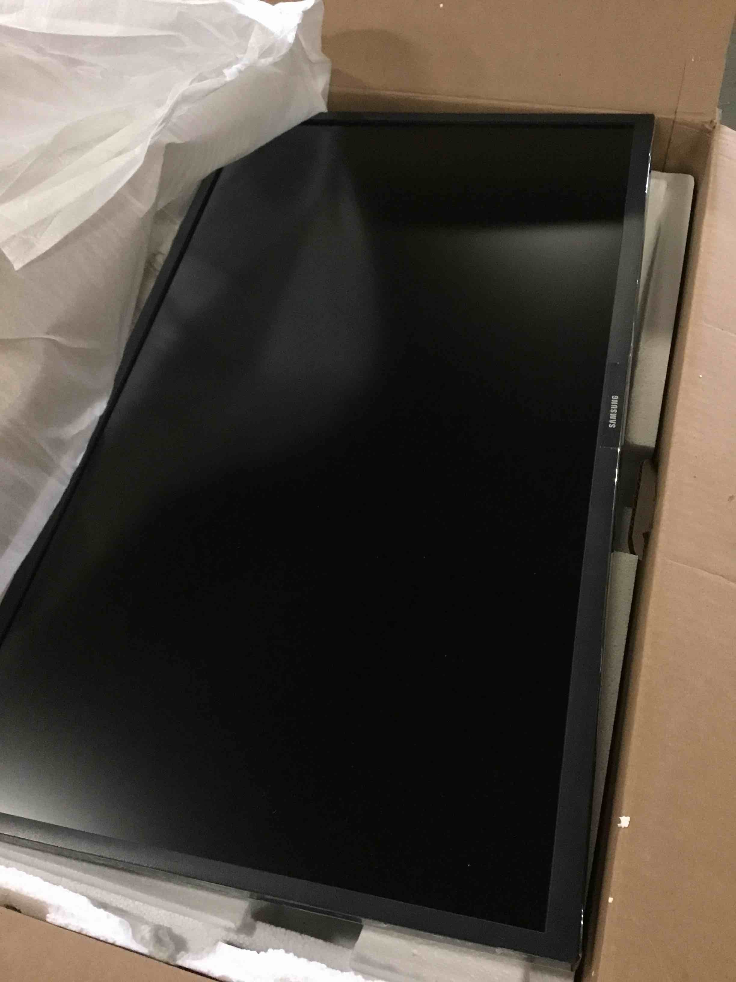 https://s3.amazonaws.com/lotting-images-prod/bidfta/ORG5479712_1698849066029.jpeg