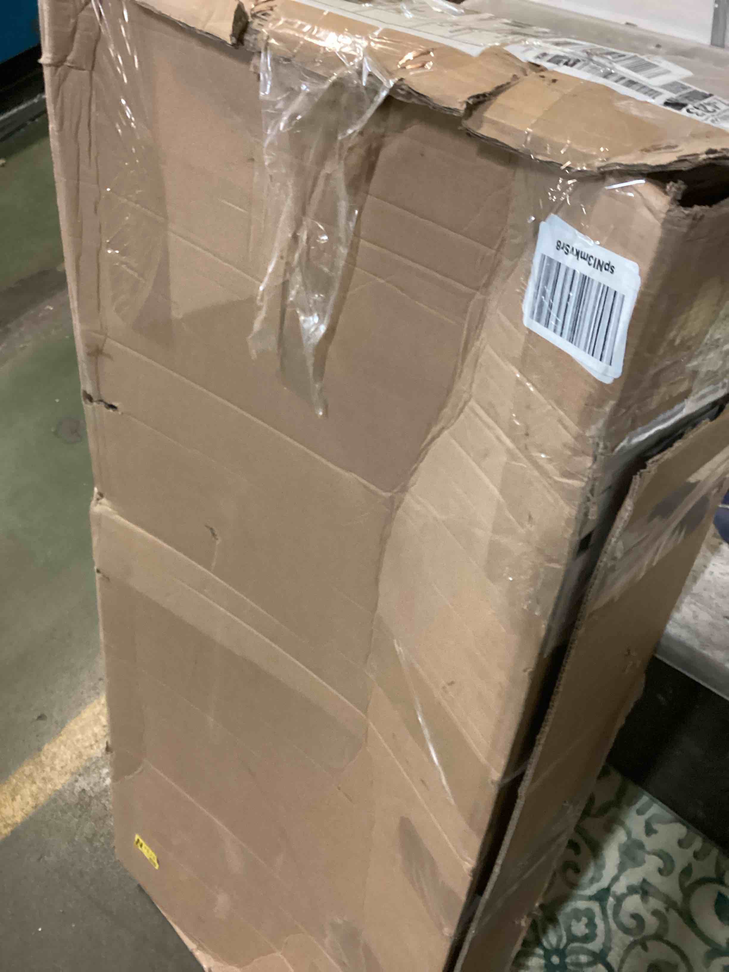 https://s3.amazonaws.com/lotting-images-prod/bidfta/ORG5492070_1700140618341.jpeg