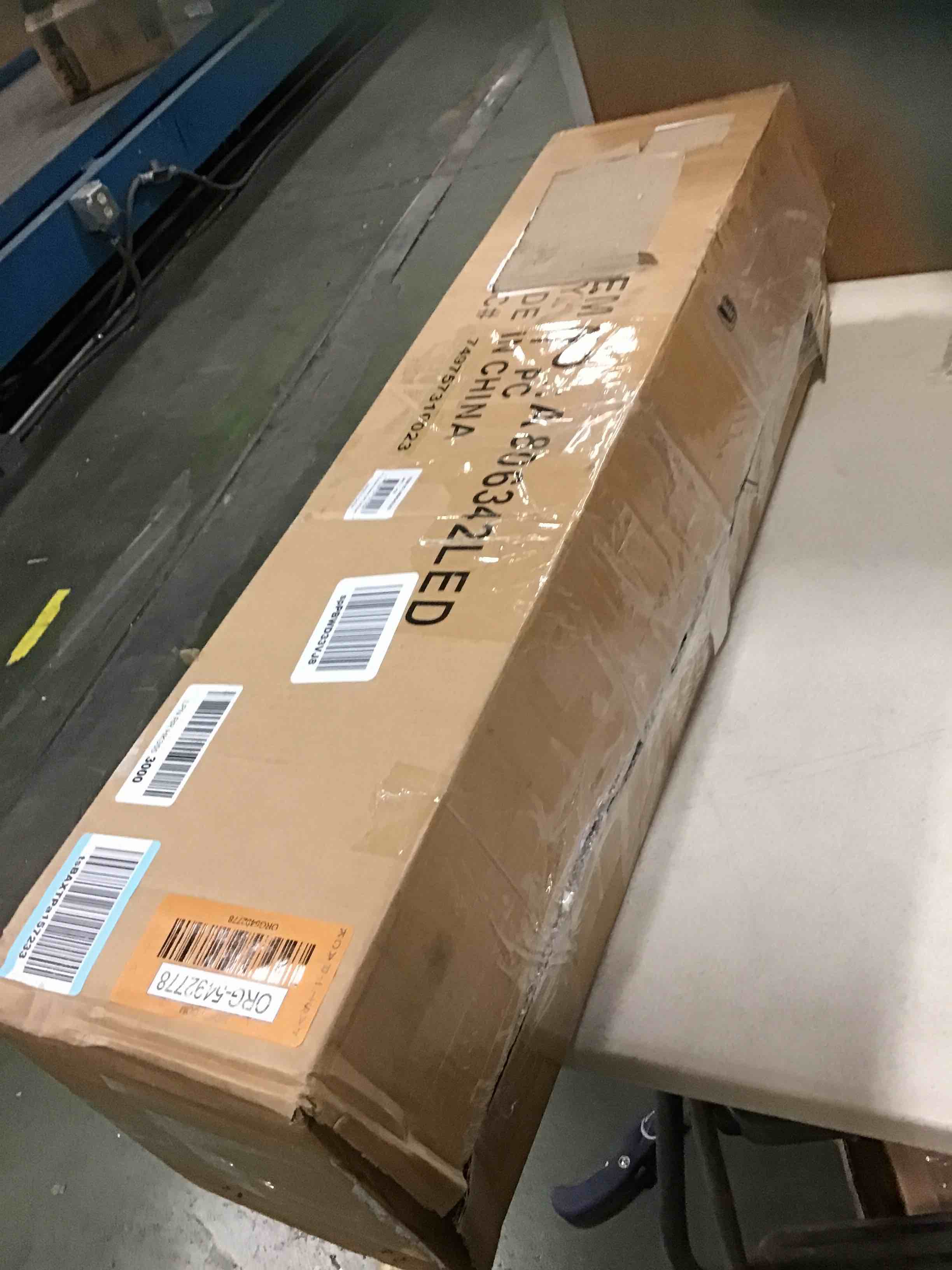 https://s3.amazonaws.com/lotting-images-prod/bidfta/ORG5492778_1702301035826.jpeg