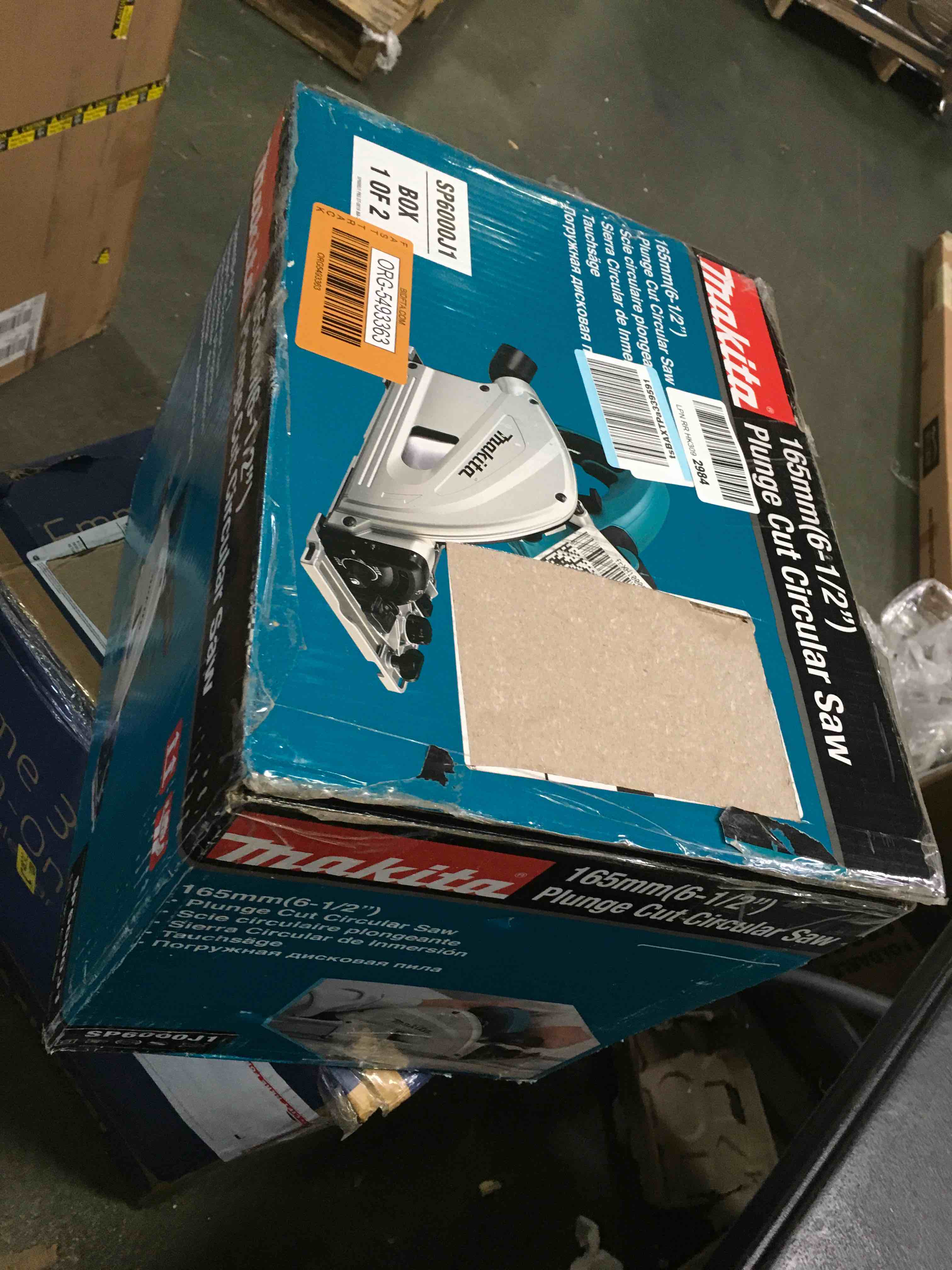 Makita SP6000J1 61/2" Plunge Circular Saw Kit, with Stackable Tool case and 55" Guide Rail