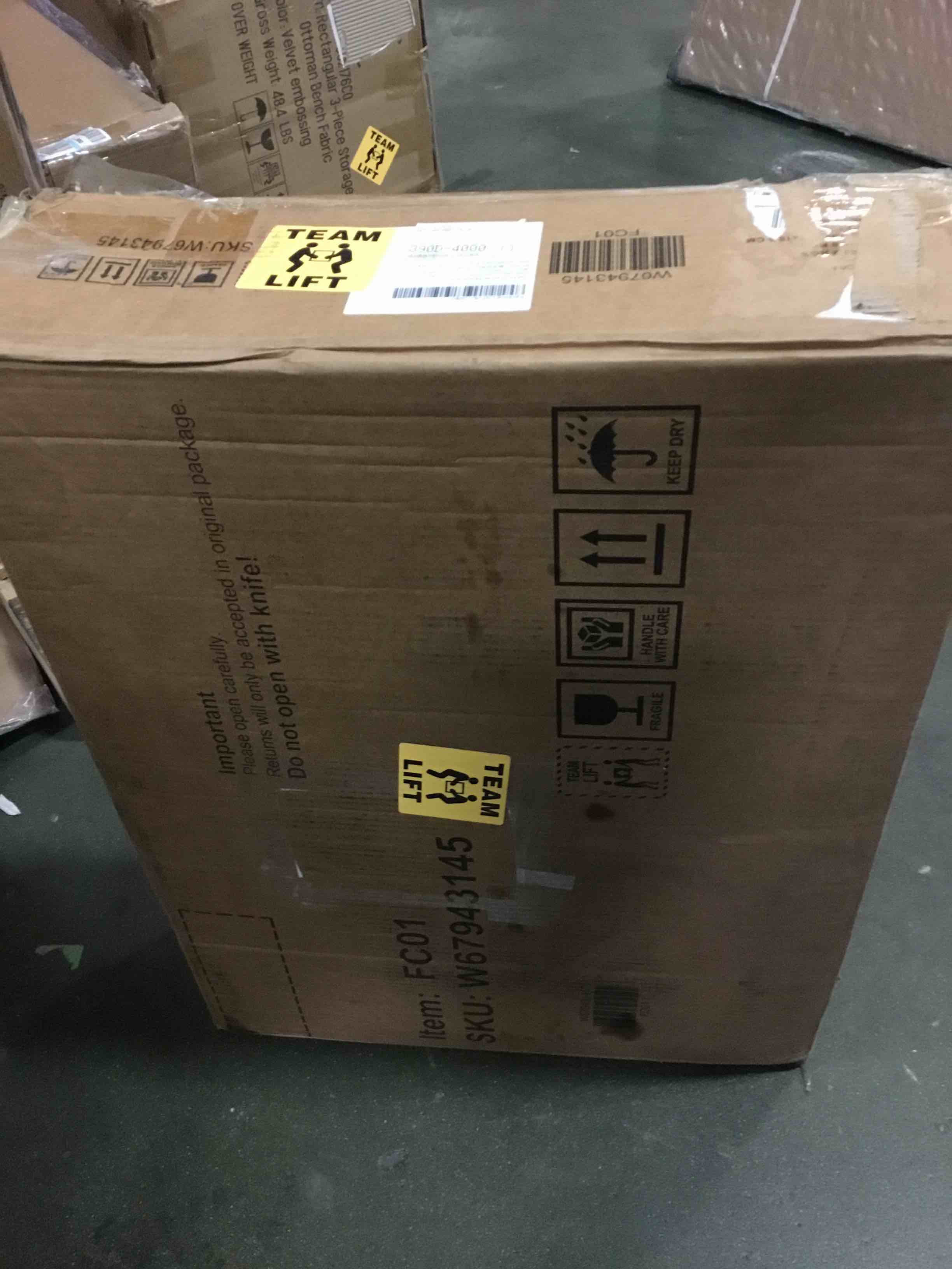 https://s3.amazonaws.com/lotting-images-prod/bidfta/ORG5497581_1701438943312.jpeg