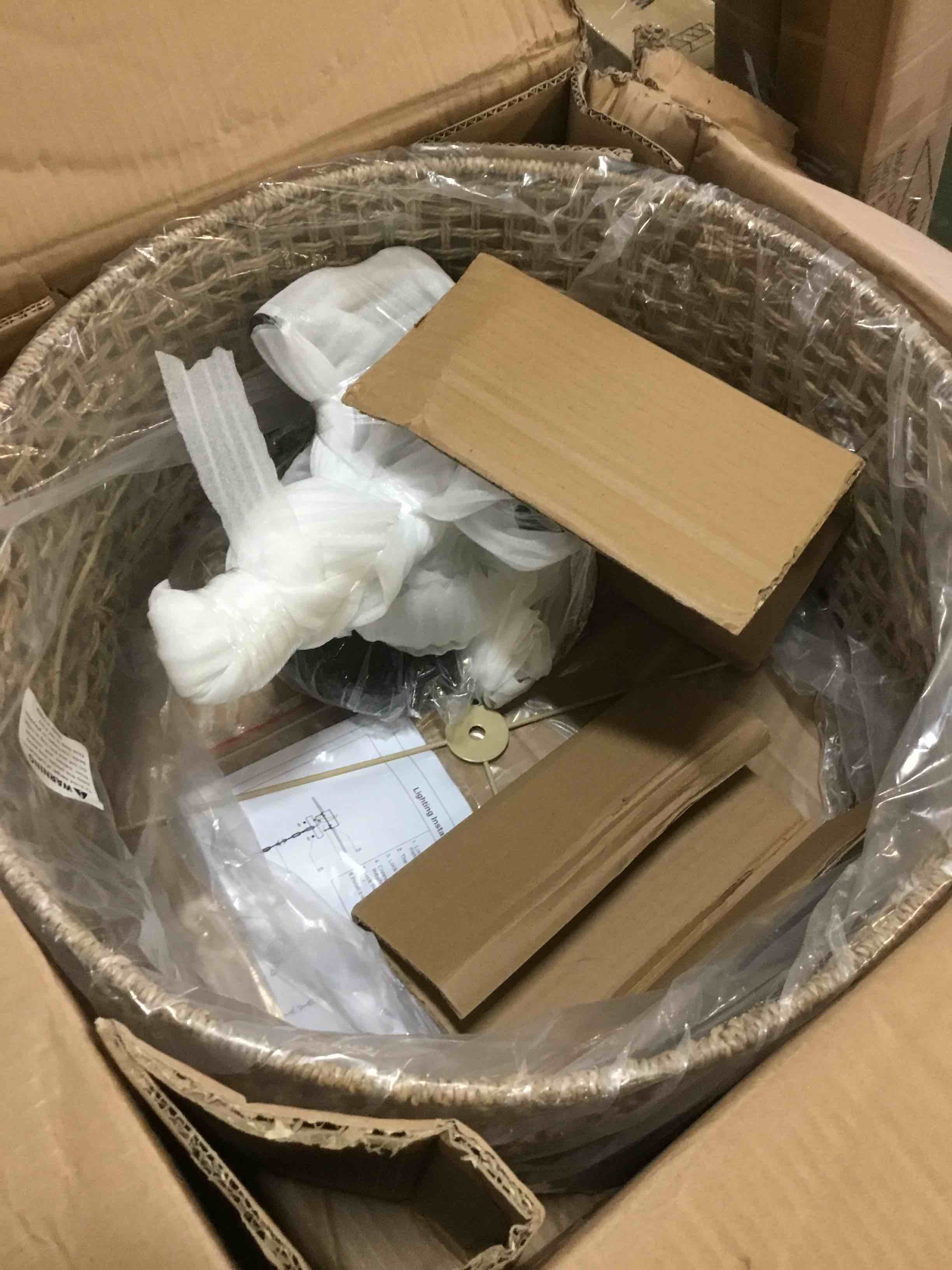 https://s3.amazonaws.com/lotting-images-prod/bidfta/ORG5498580_1701197728600.jpeg