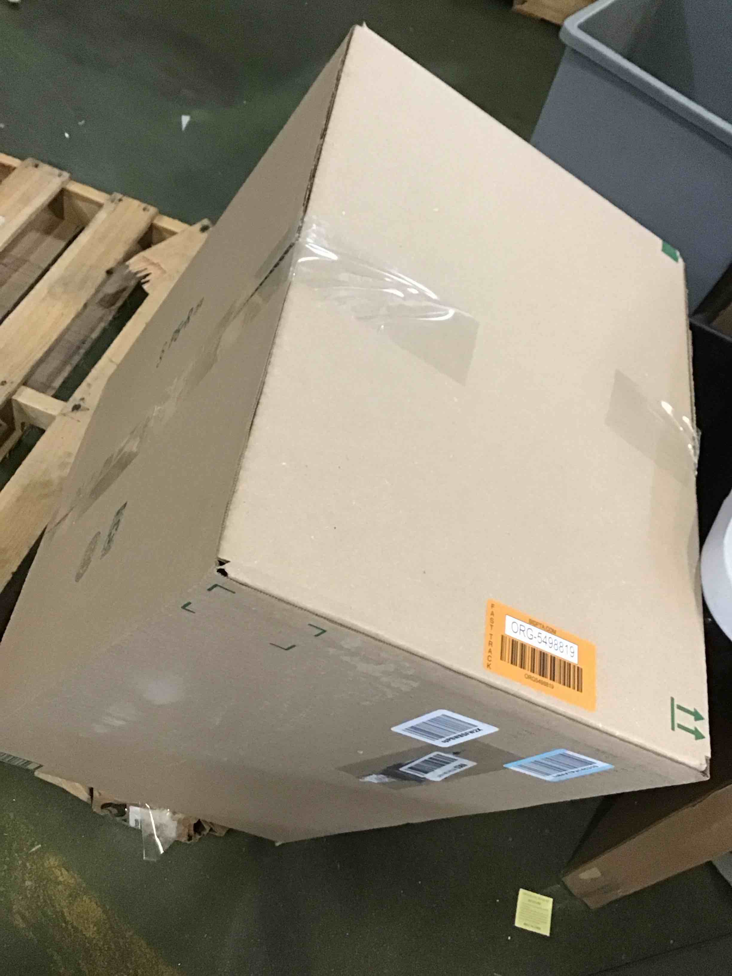 https://s3.amazonaws.com/lotting-images-prod/bidfta/ORG5498819_1701357738417.jpeg