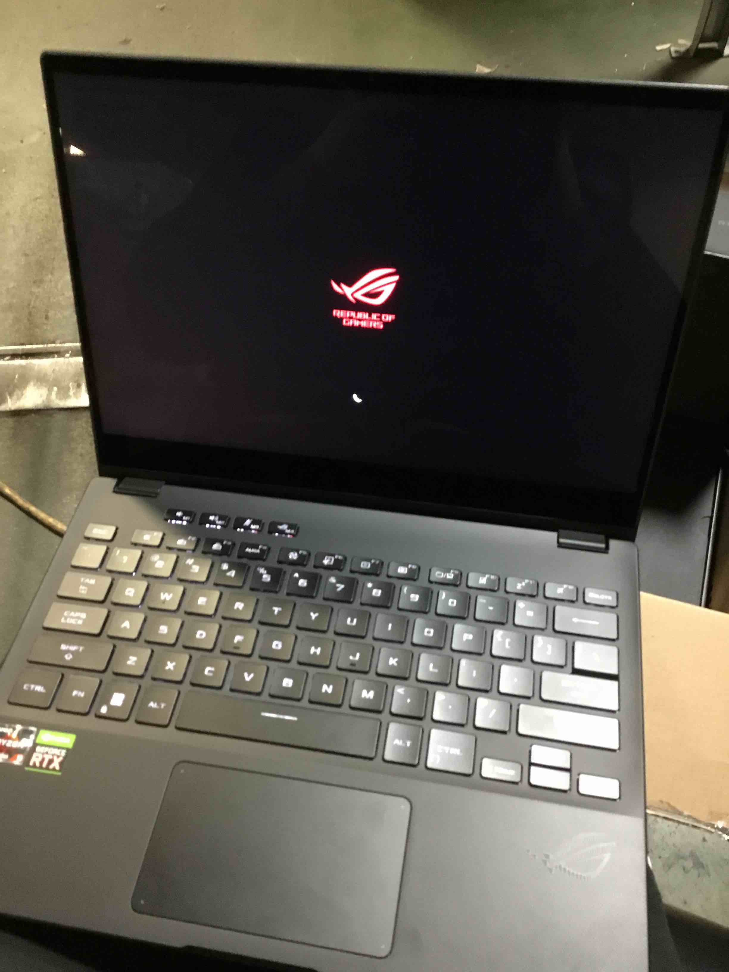 https://s3.amazonaws.com/lotting-images-prod/bidfta/ORG5501188_1700507182681.jpeg