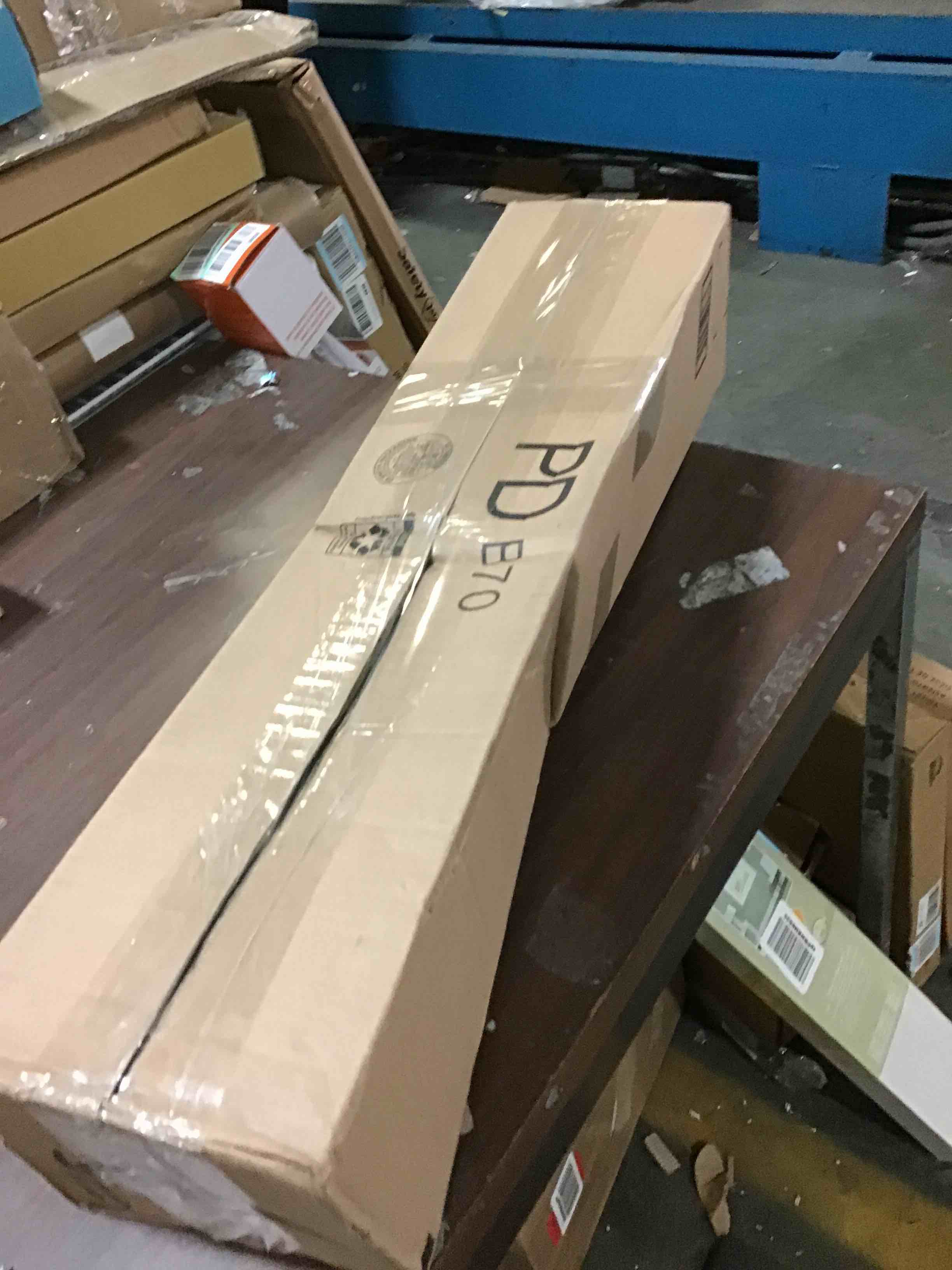 https://s3.amazonaws.com/lotting-images-prod/bidfta/ORG5503937_1701112340184.jpeg