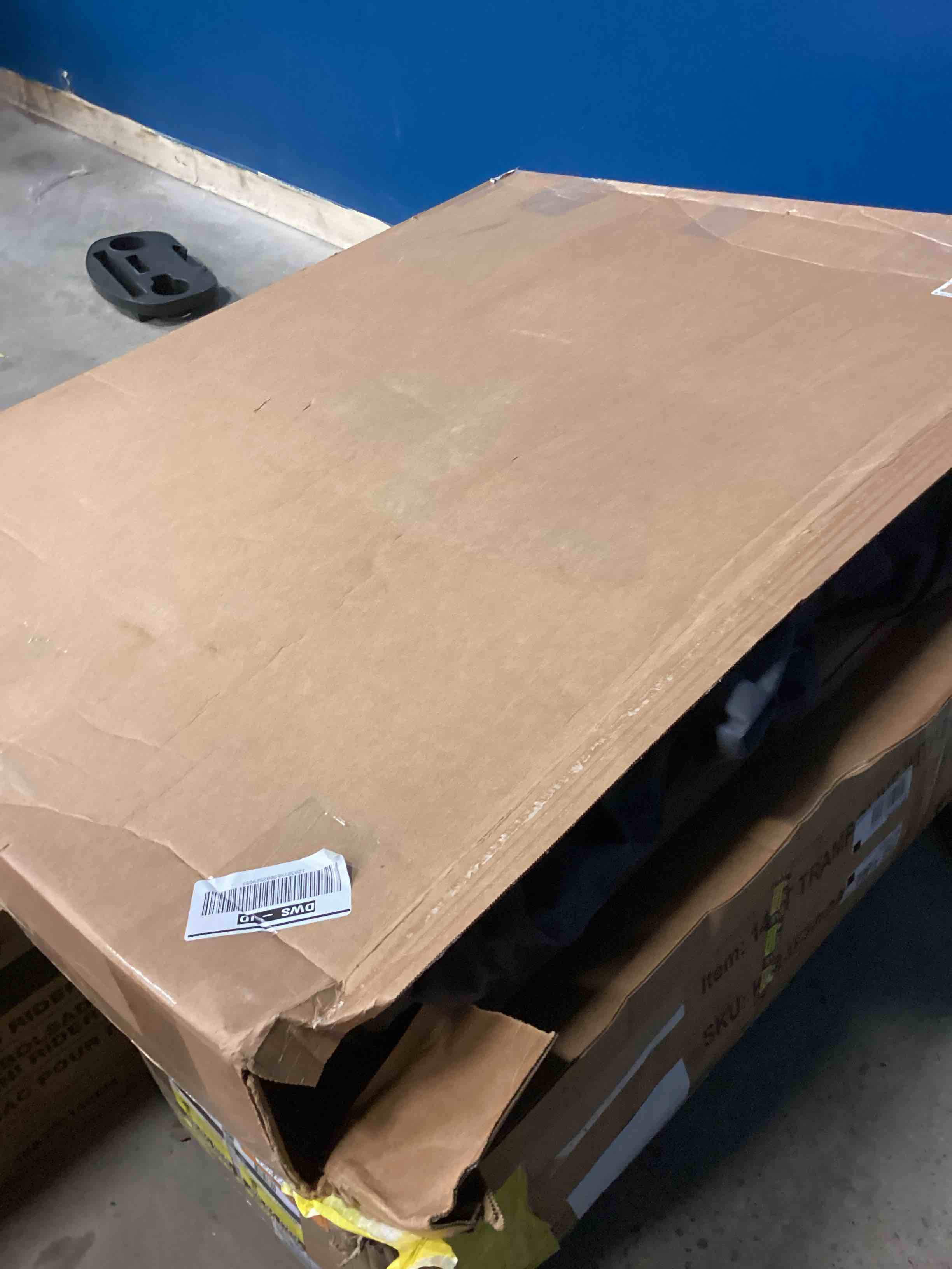 https://s3.amazonaws.com/lotting-images-prod/bidfta/ORG5503957_1700064696827.jpeg