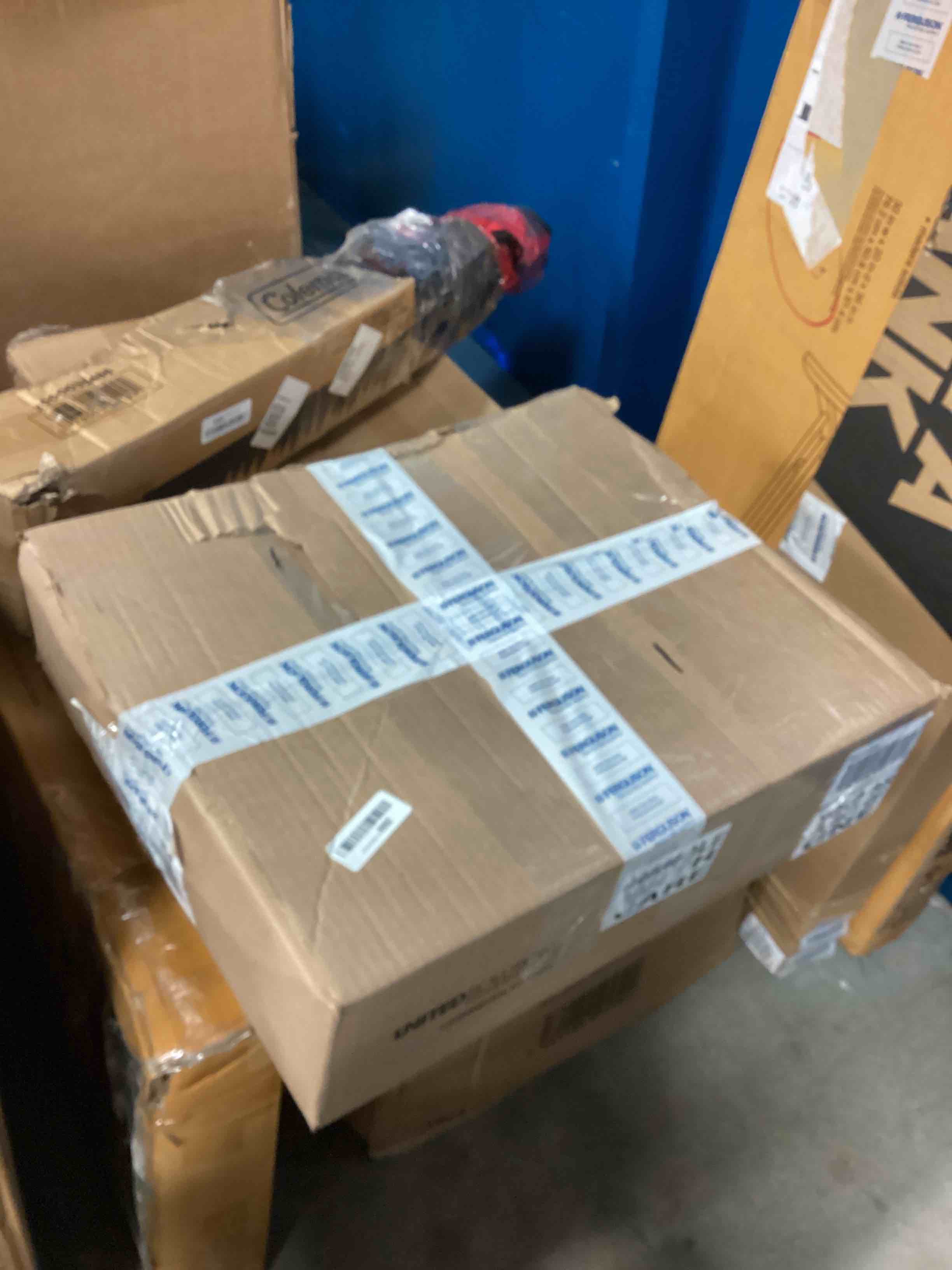 https://s3.amazonaws.com/lotting-images-prod/bidfta/ORG5504281_1704305976443.jpeg