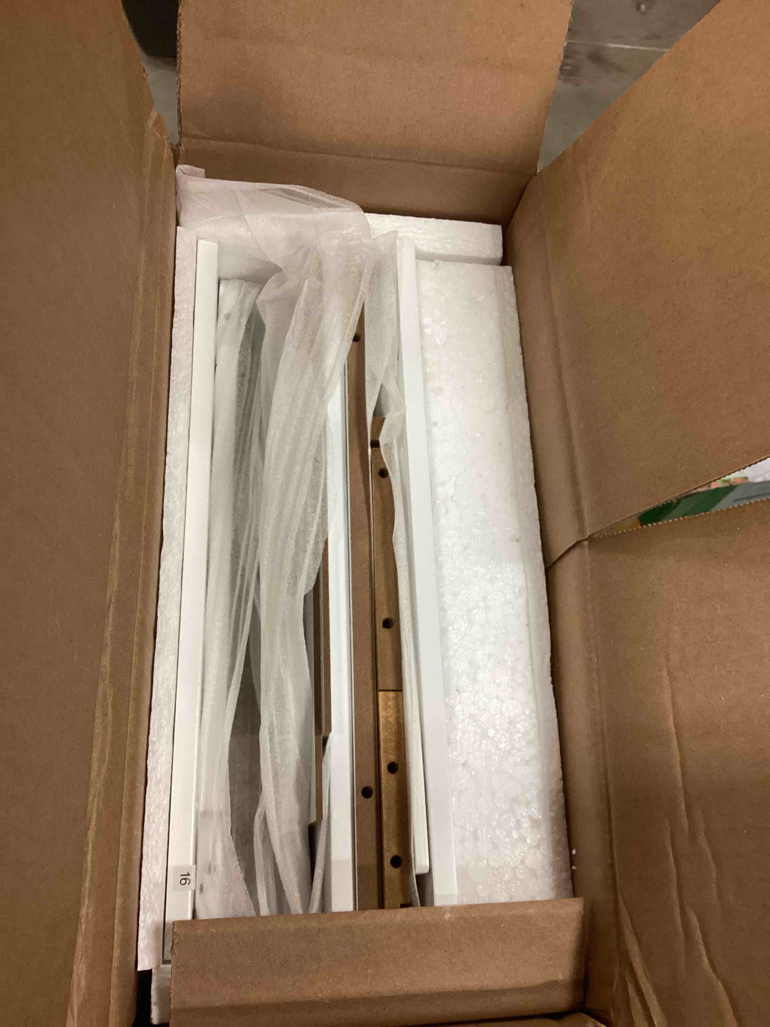 https://s3.amazonaws.com/lotting-images-prod/bidfta/ORG5504382_1704390870419.jpeg