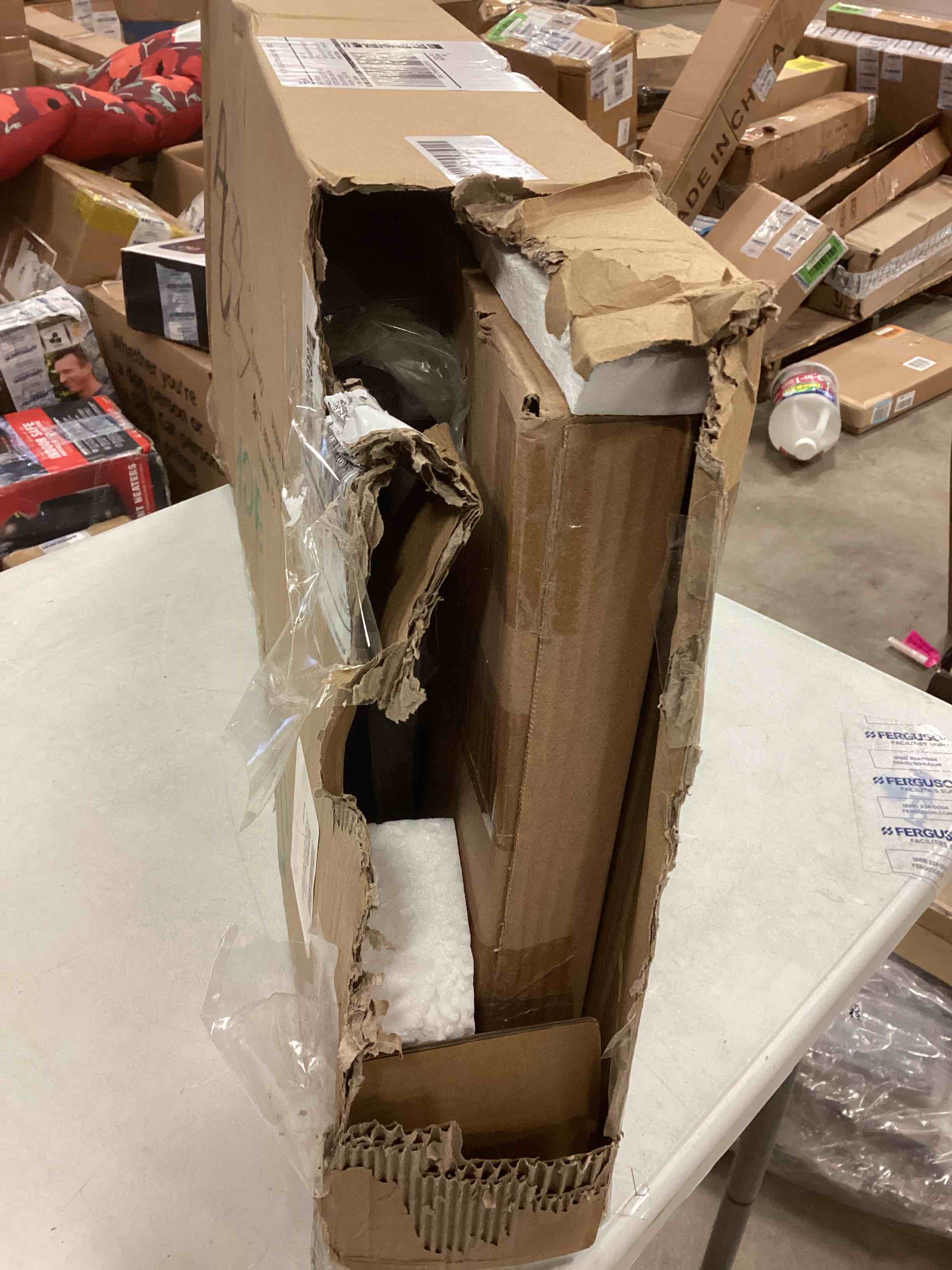 https://s3.amazonaws.com/lotting-images-prod/bidfta/ORG5504392_1704394167866.jpeg