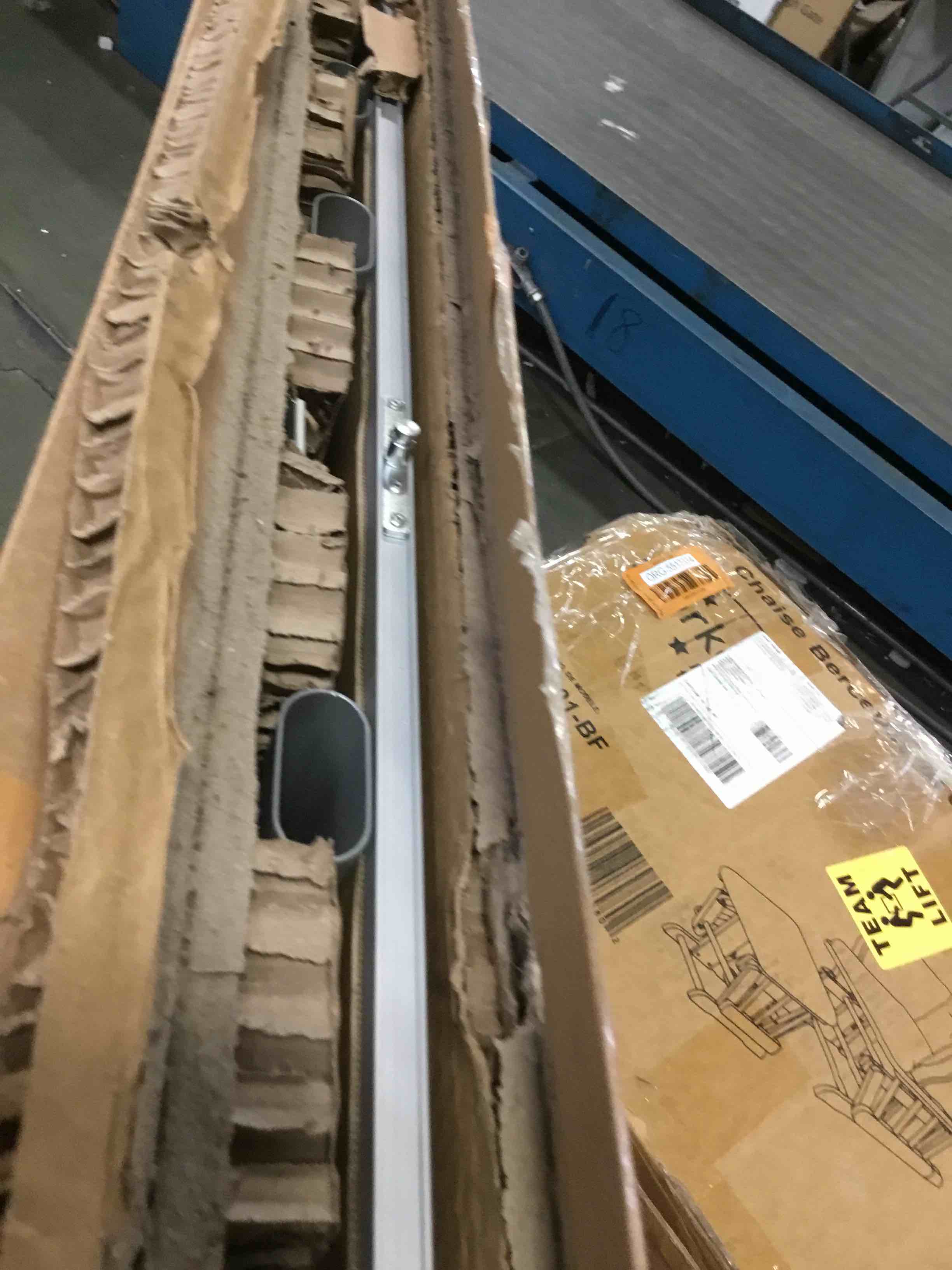 https://s3.amazonaws.com/lotting-images-prod/bidfta/ORG5517379_1698689076512.jpeg