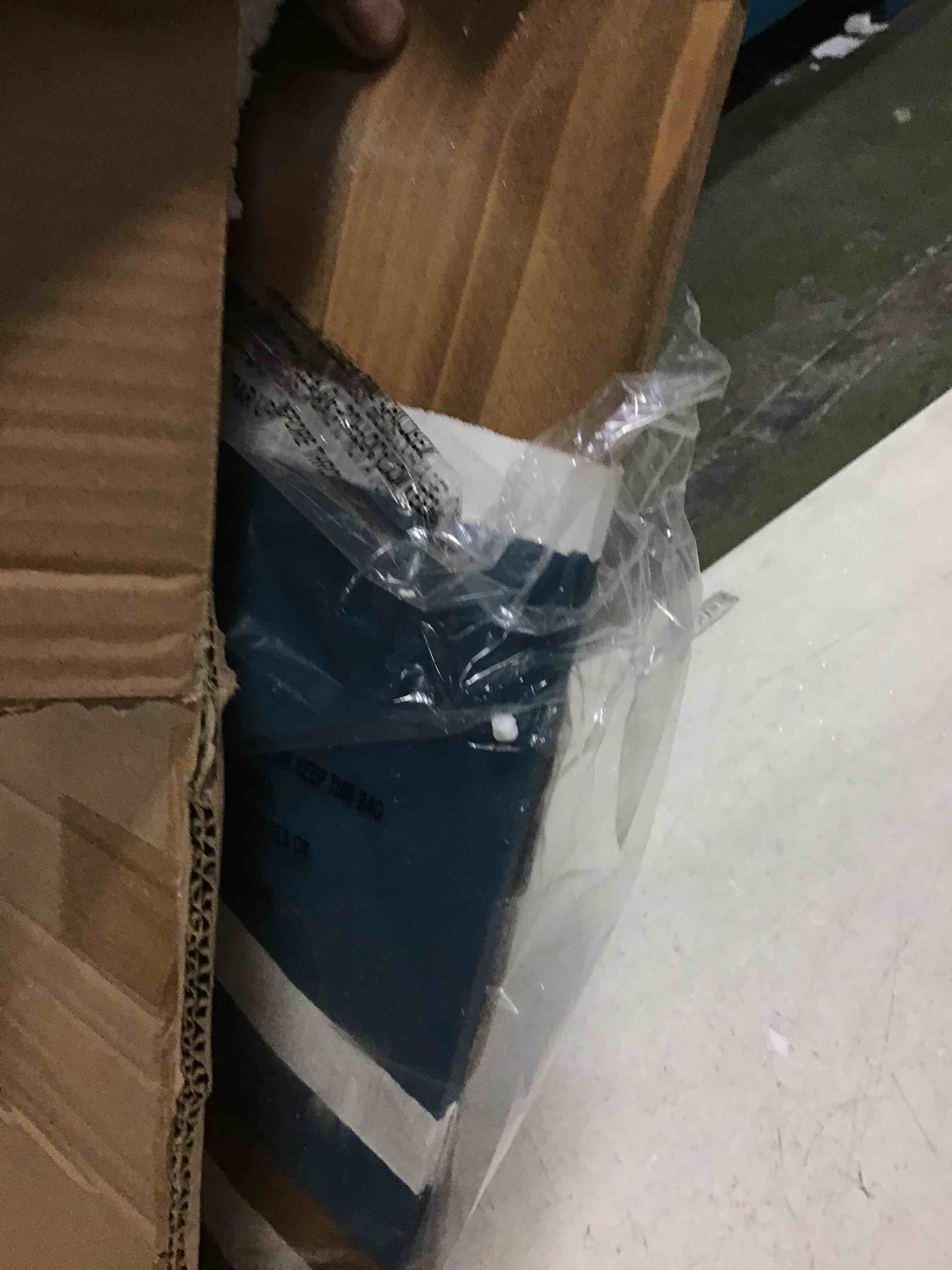 https://s3.amazonaws.com/lotting-images-prod/bidfta/ORG5517403_1698693655199.jpeg