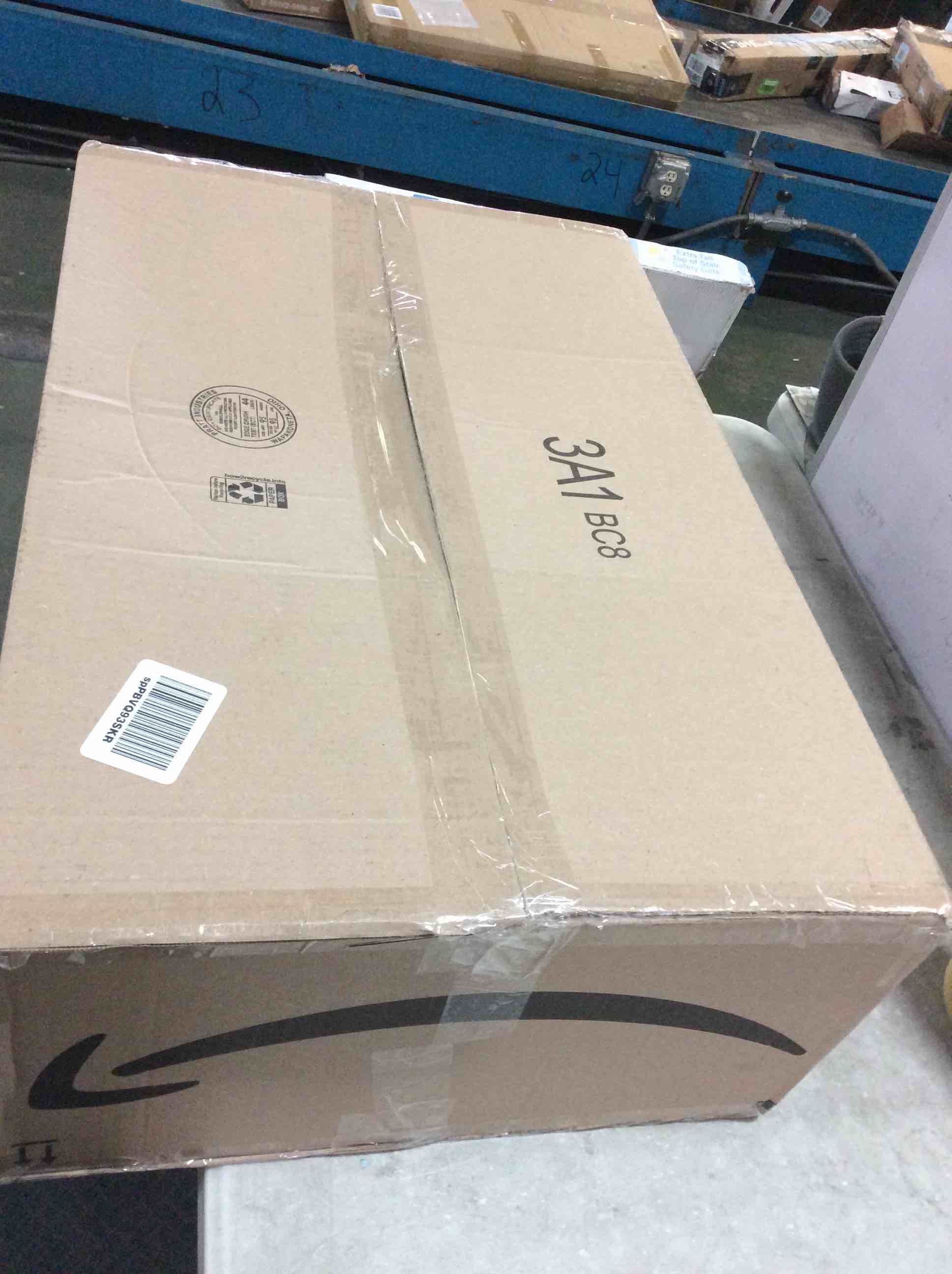 https://s3.amazonaws.com/lotting-images-prod/bidfta/ORG5517639_1697639530352.jpeg