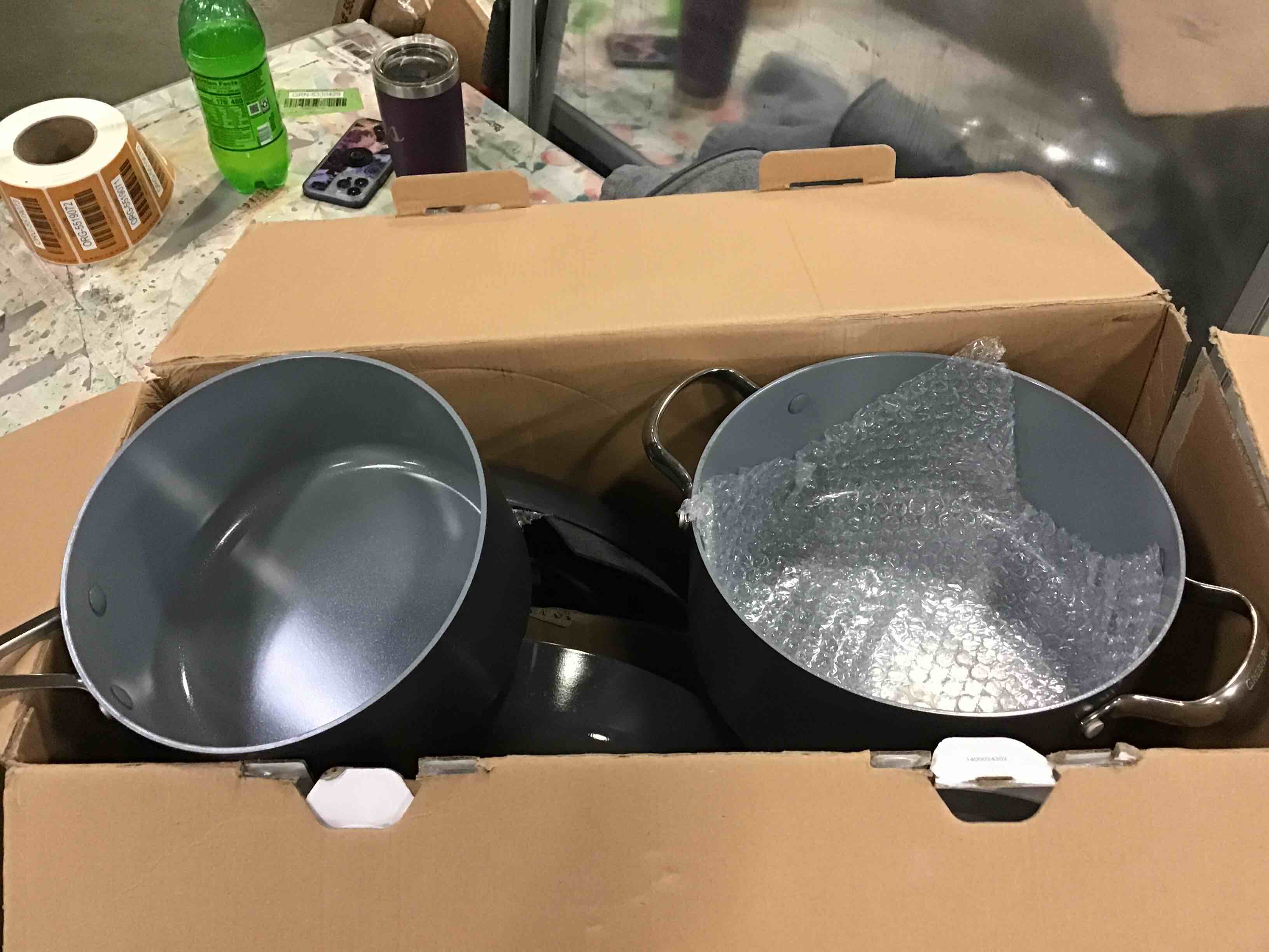 https://s3.amazonaws.com/lotting-images-prod/bidfta/ORG5519069_1697557016461.jpeg