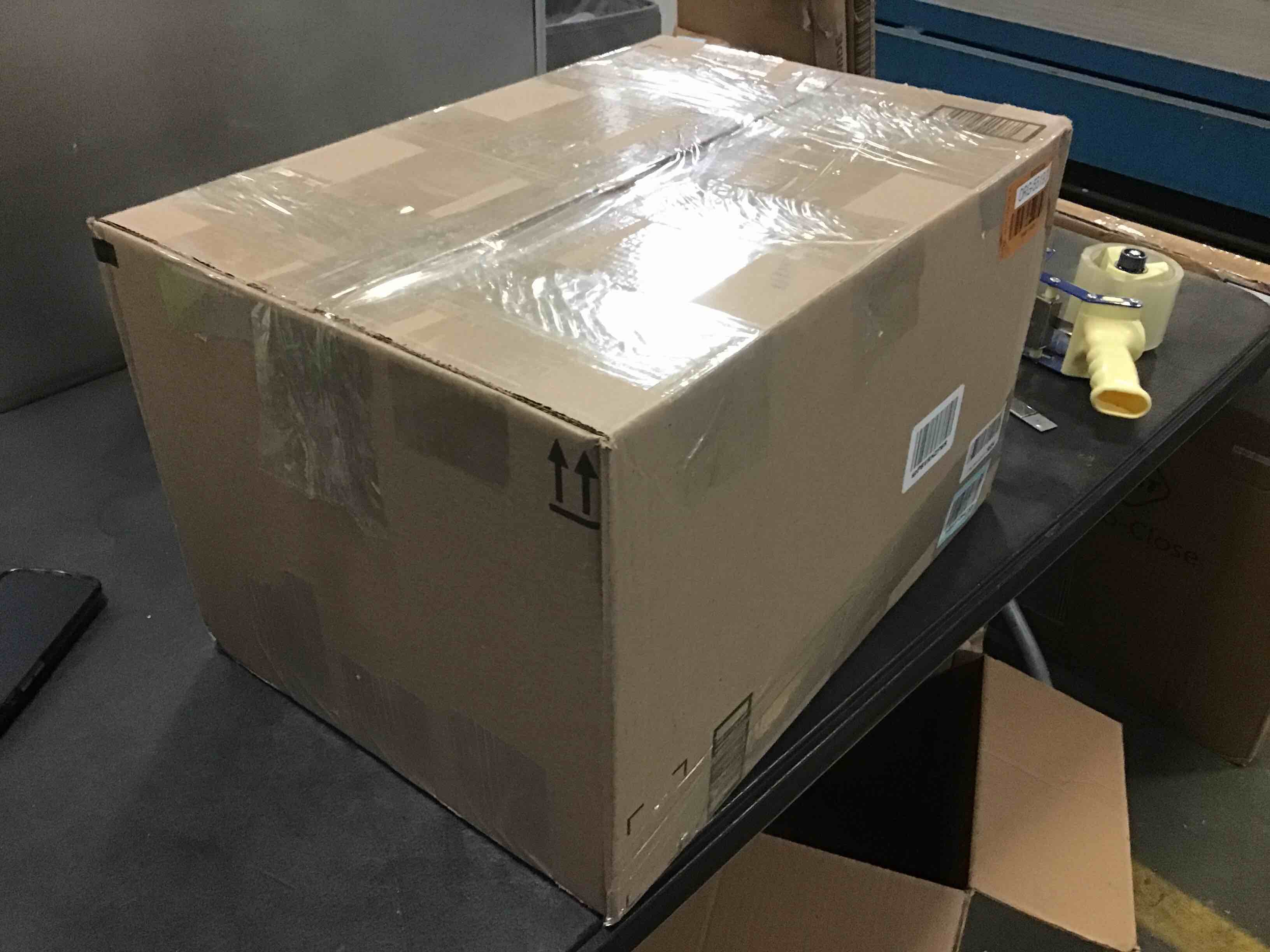 https://s3.amazonaws.com/lotting-images-prod/bidfta/ORG5519326_1697740259403.jpeg