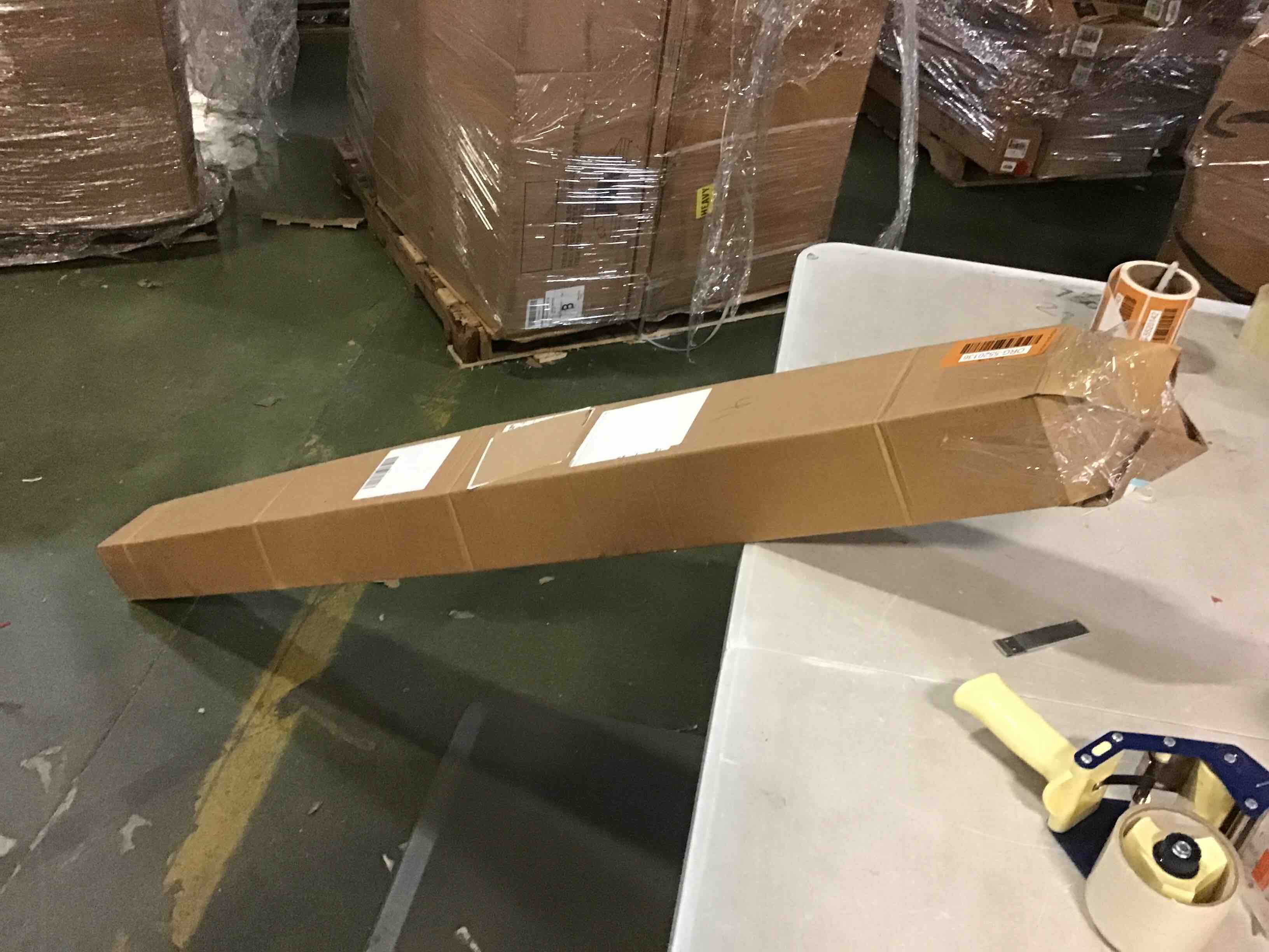 https://s3.amazonaws.com/lotting-images-prod/bidfta/ORG5520136_1698754632134.jpeg