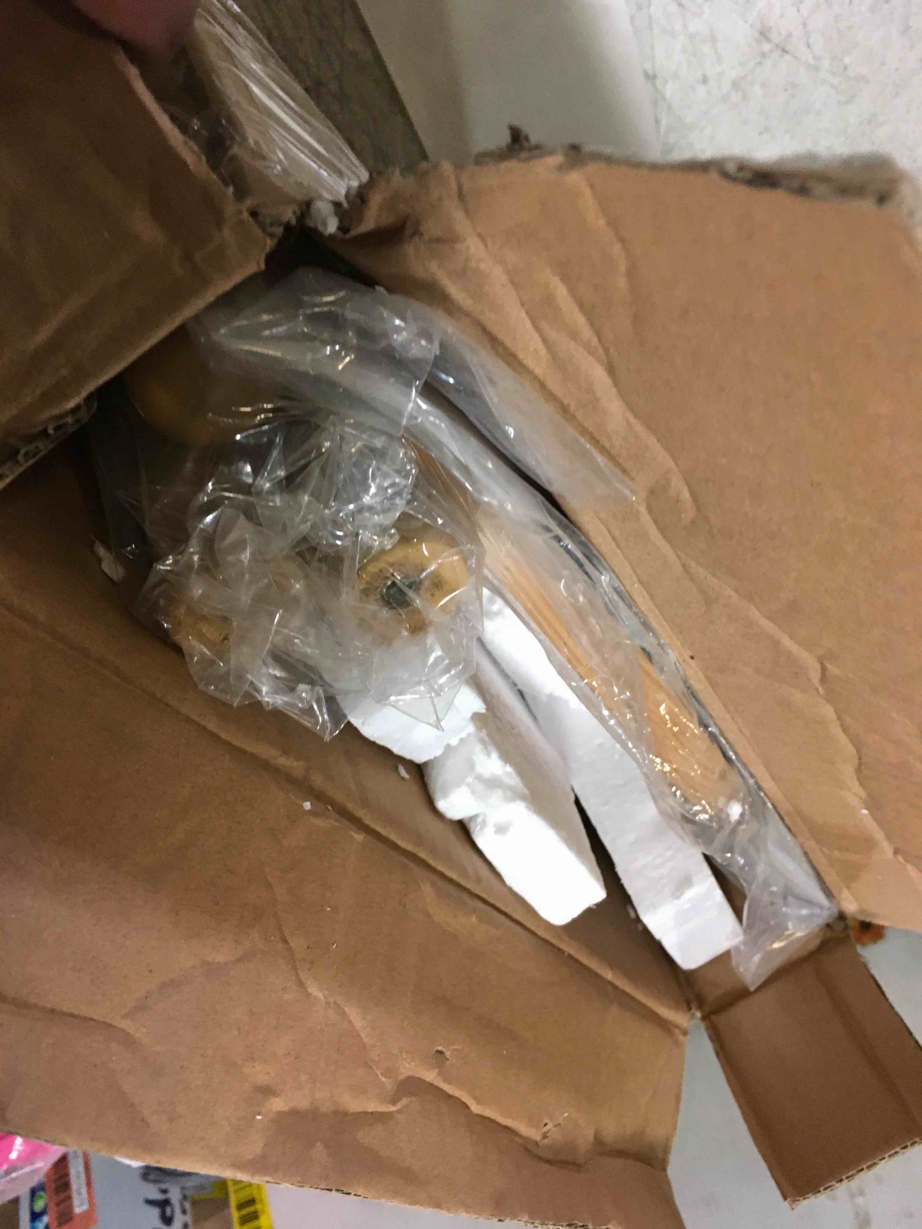 https://s3.amazonaws.com/lotting-images-prod/bidfta/ORG5520601_1697208069158.jpeg