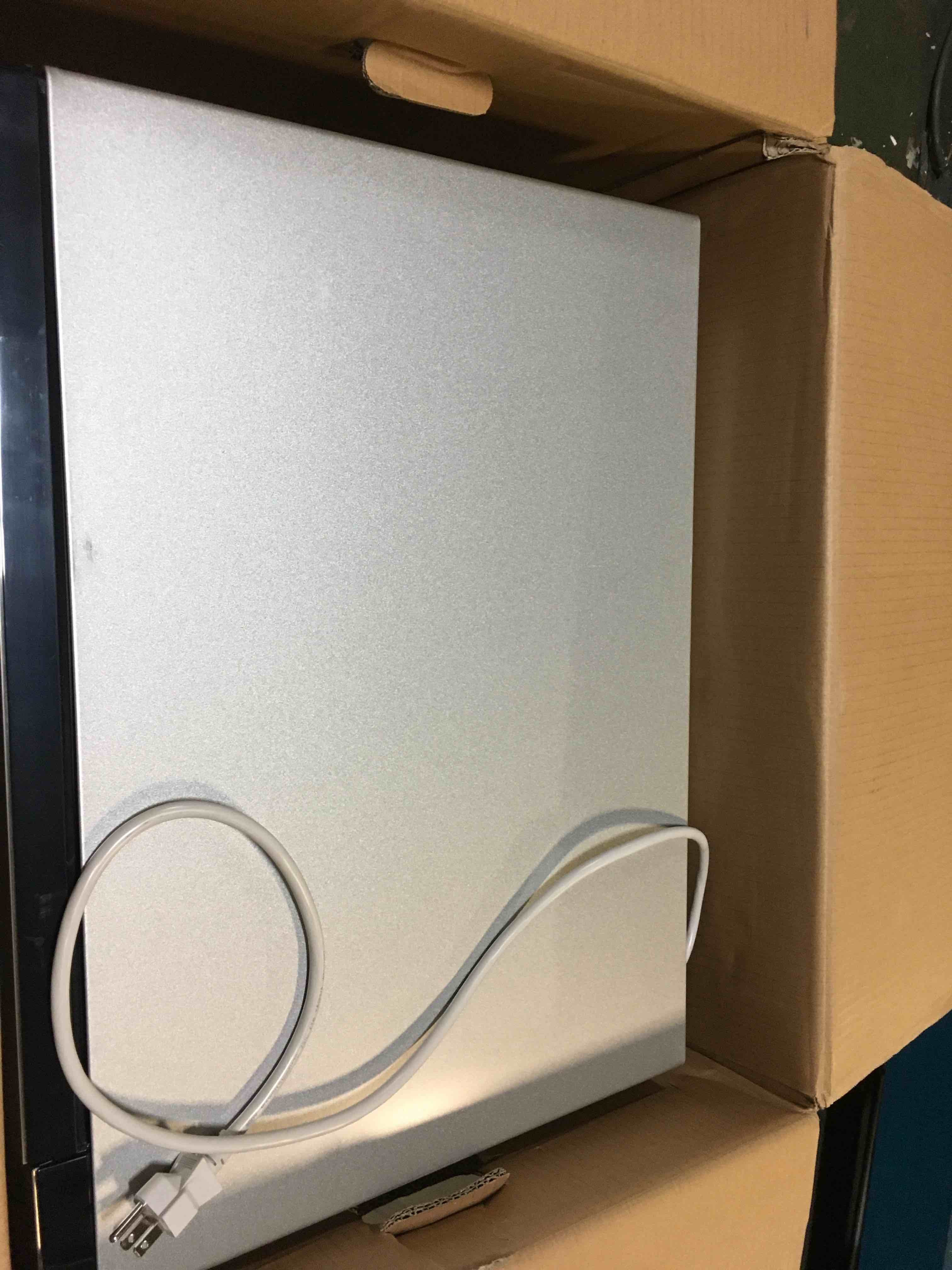 https://s3.amazonaws.com/lotting-images-prod/bidfta/ORG5520979_1697543338892.jpeg