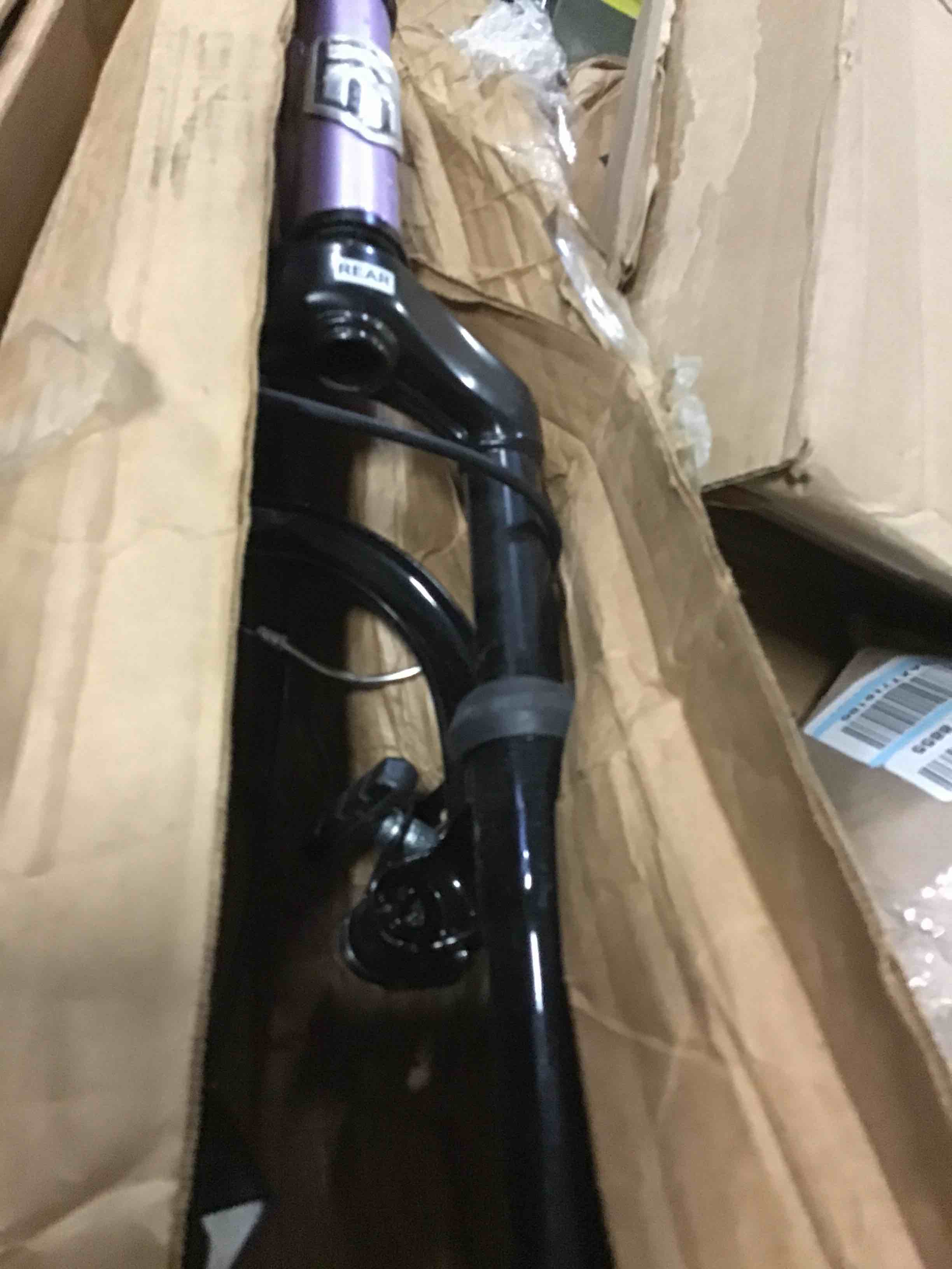 https://s3.amazonaws.com/lotting-images-prod/bidfta/ORG5523759_1697545010704.jpeg