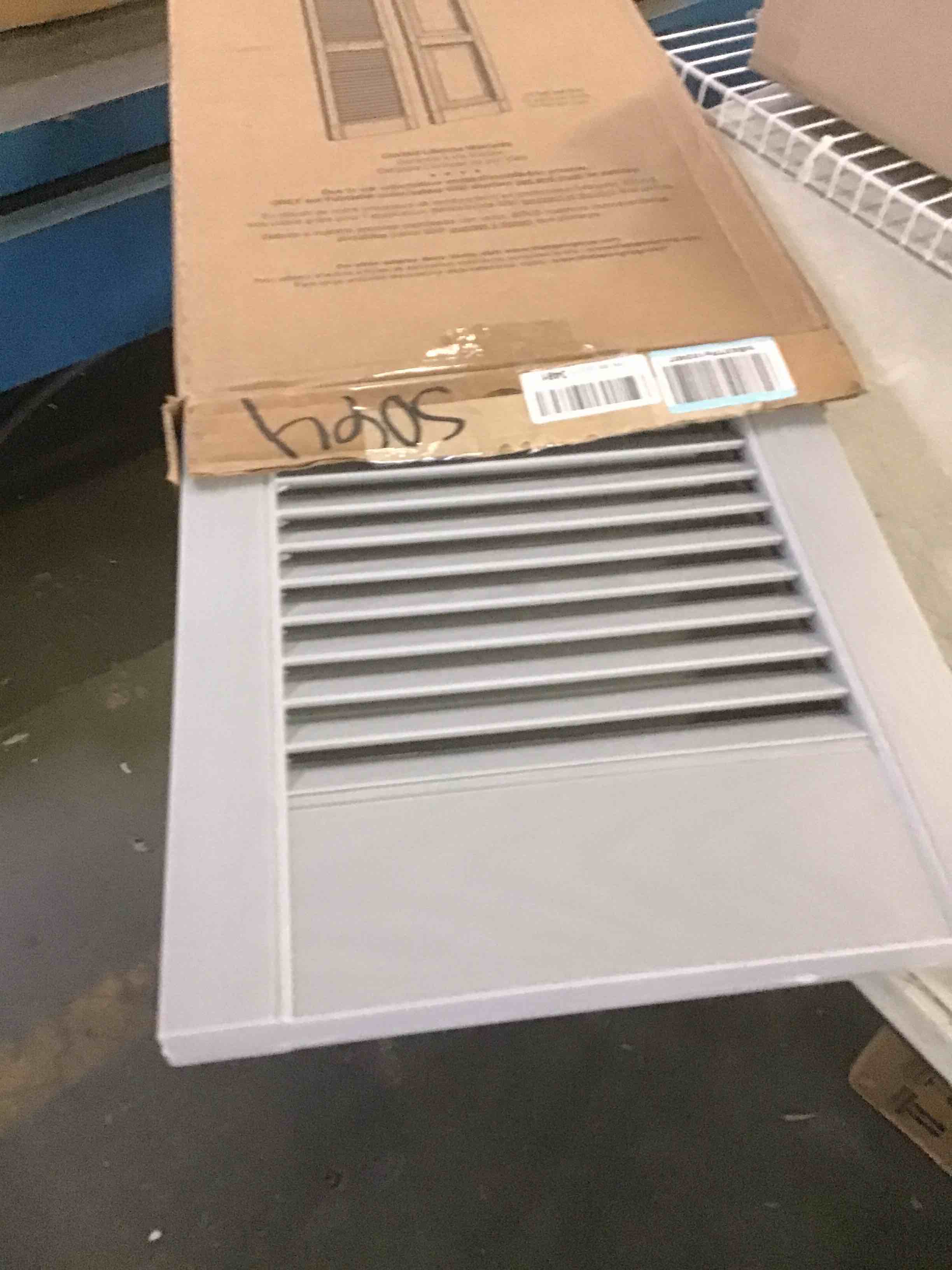 https://s3.amazonaws.com/lotting-images-prod/bidfta/ORG5525459_1697480950392.jpeg