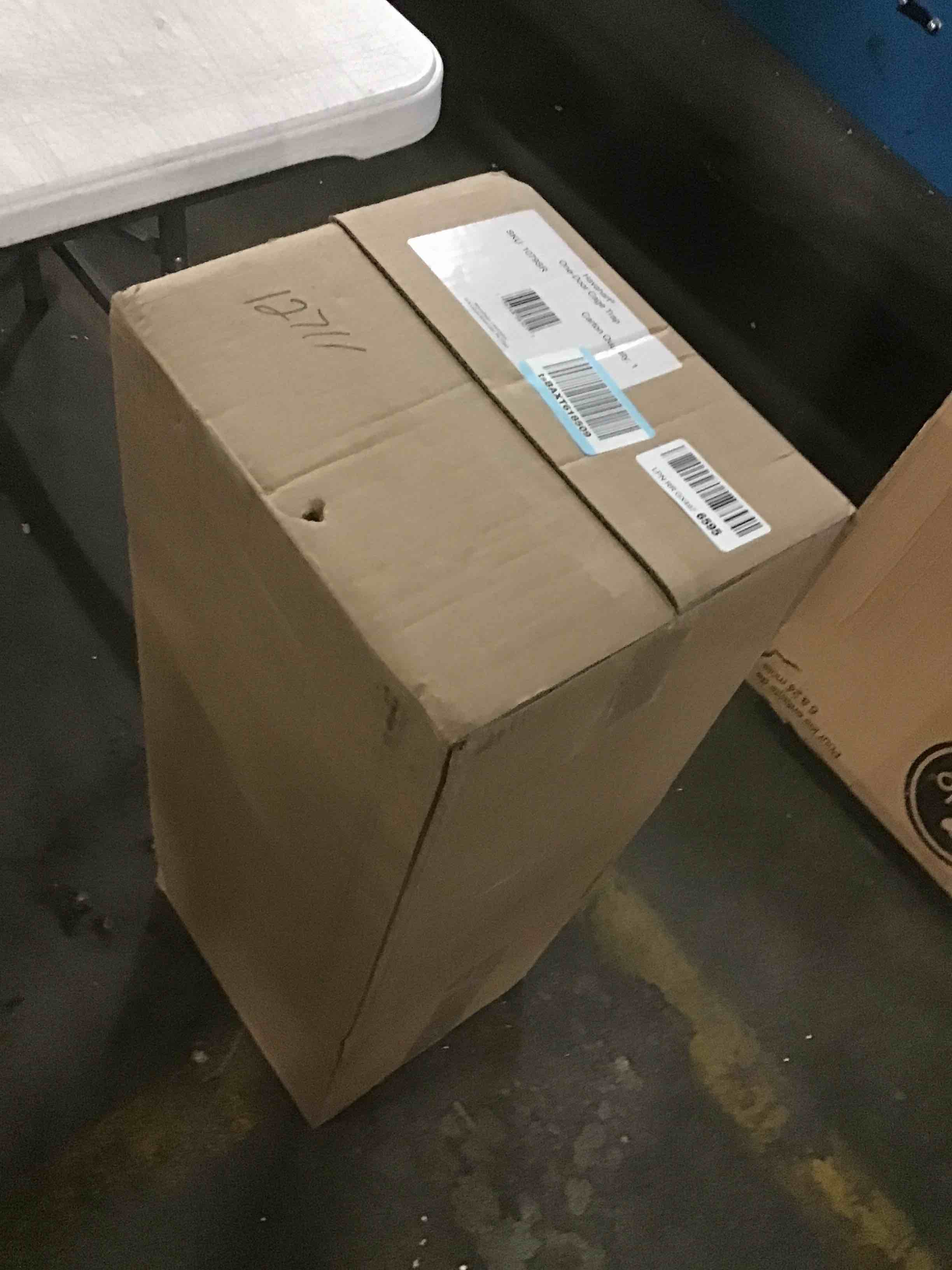 https://s3.amazonaws.com/lotting-images-prod/bidfta/ORG5525512_1697546366114.jpeg