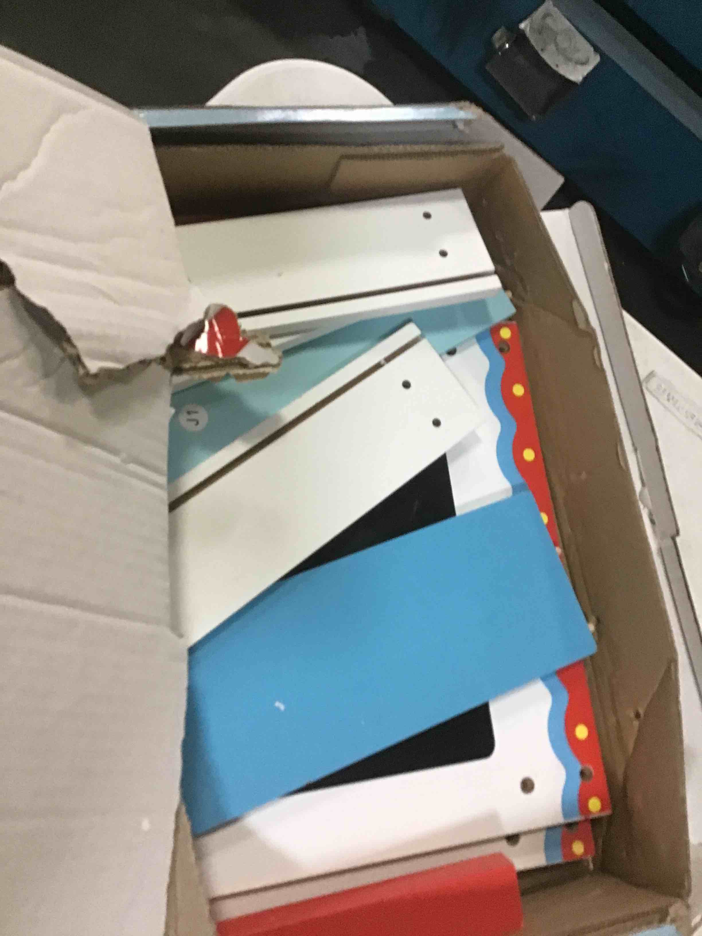 https://s3.amazonaws.com/lotting-images-prod/bidfta/ORG5526011_1697729967908.jpeg