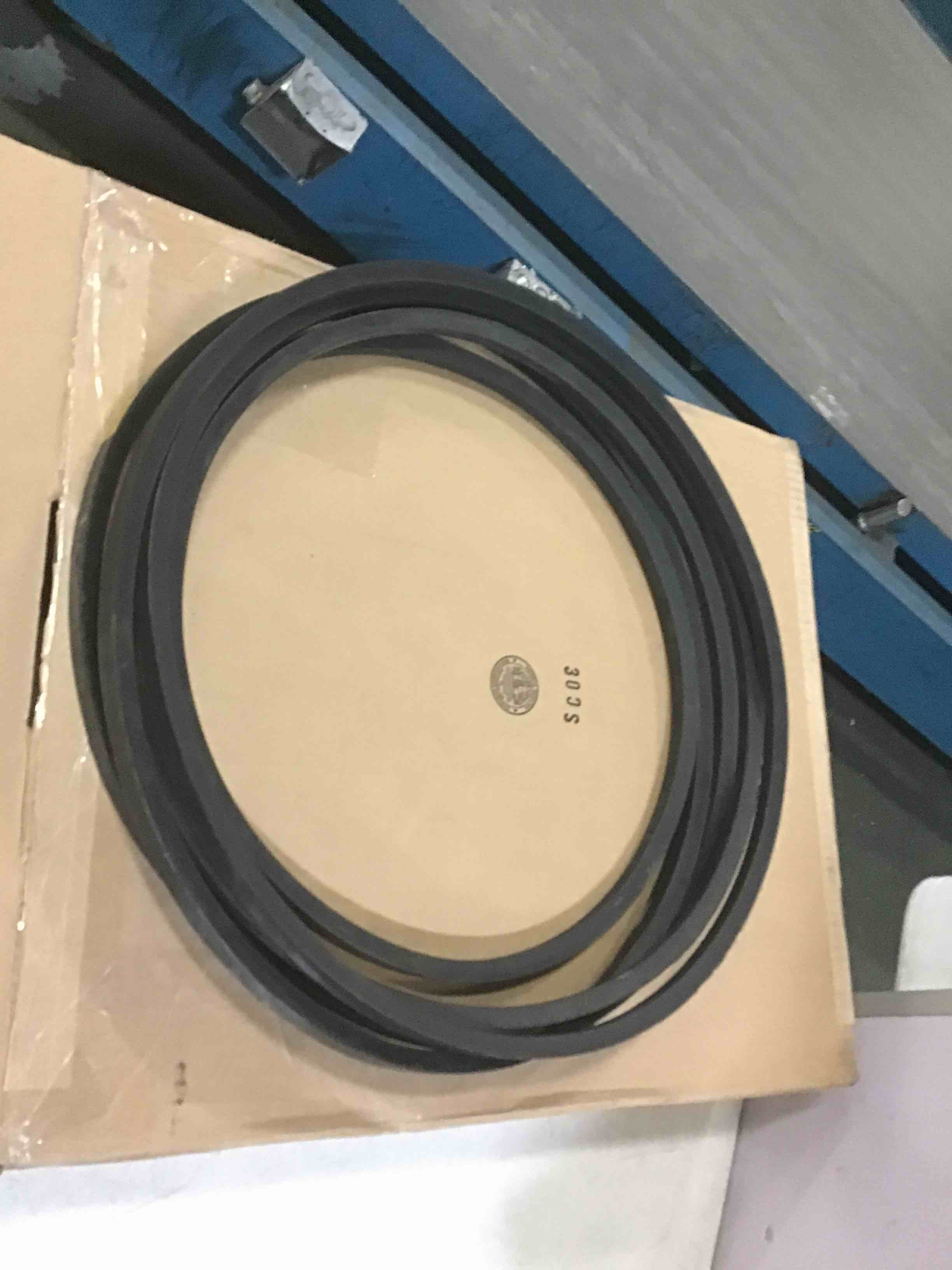 https://s3.amazonaws.com/lotting-images-prod/bidfta/ORG5526021_1697731110849.jpeg