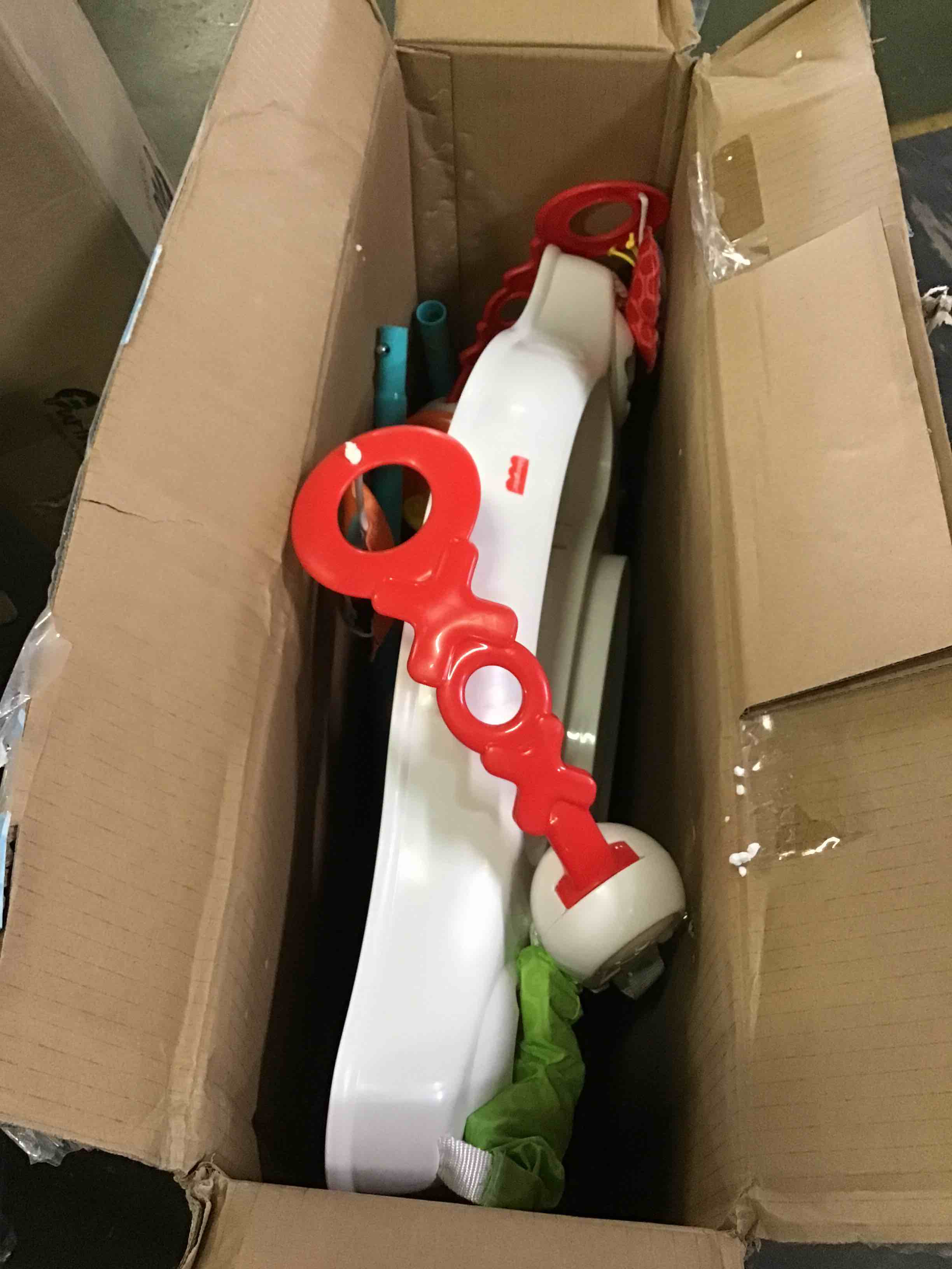 https://s3.amazonaws.com/lotting-images-prod/bidfta/ORG5526492_1697117972454.jpeg