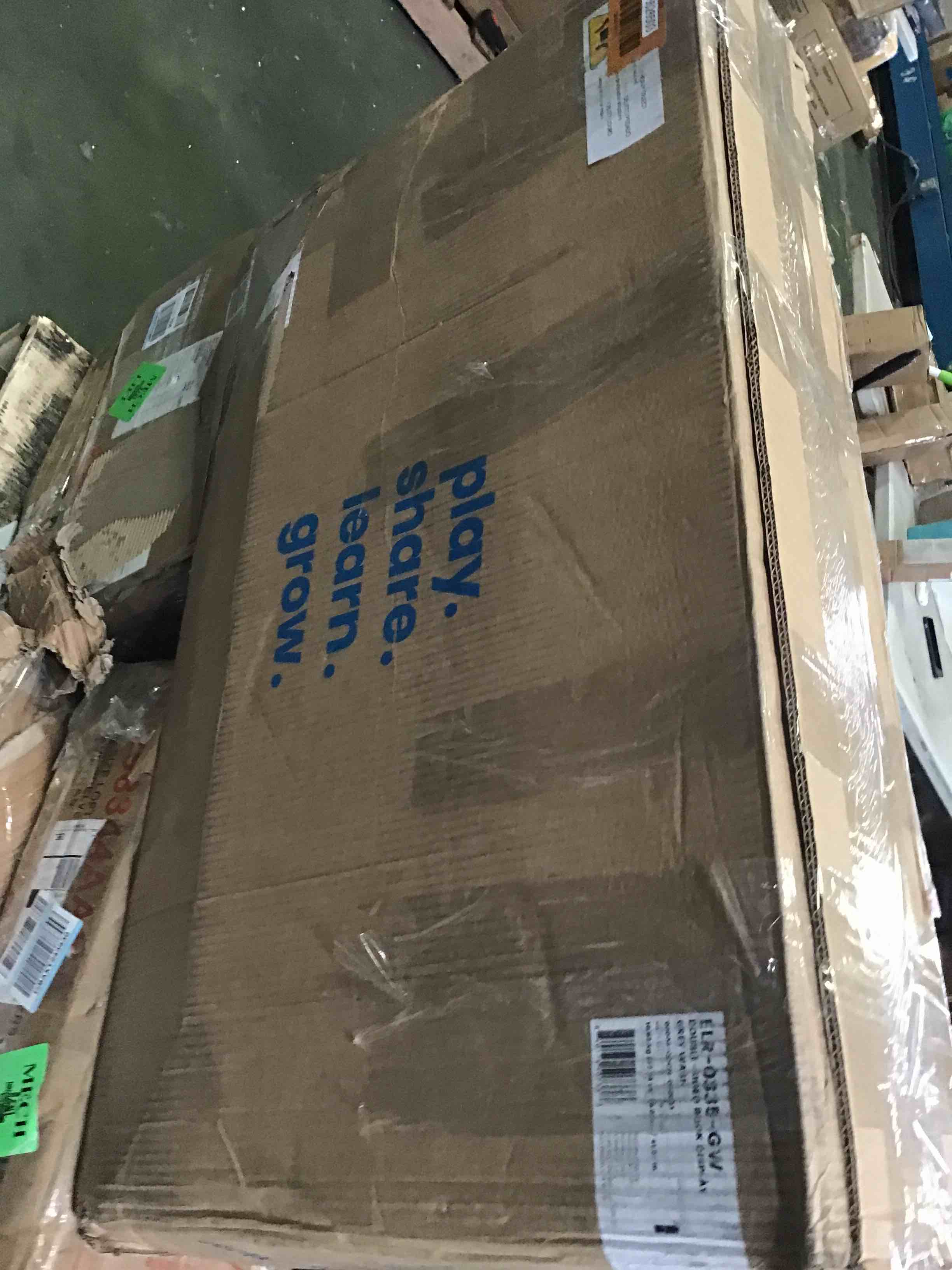 https://s3.amazonaws.com/lotting-images-prod/bidfta/ORG5526503_1697121697484.jpeg