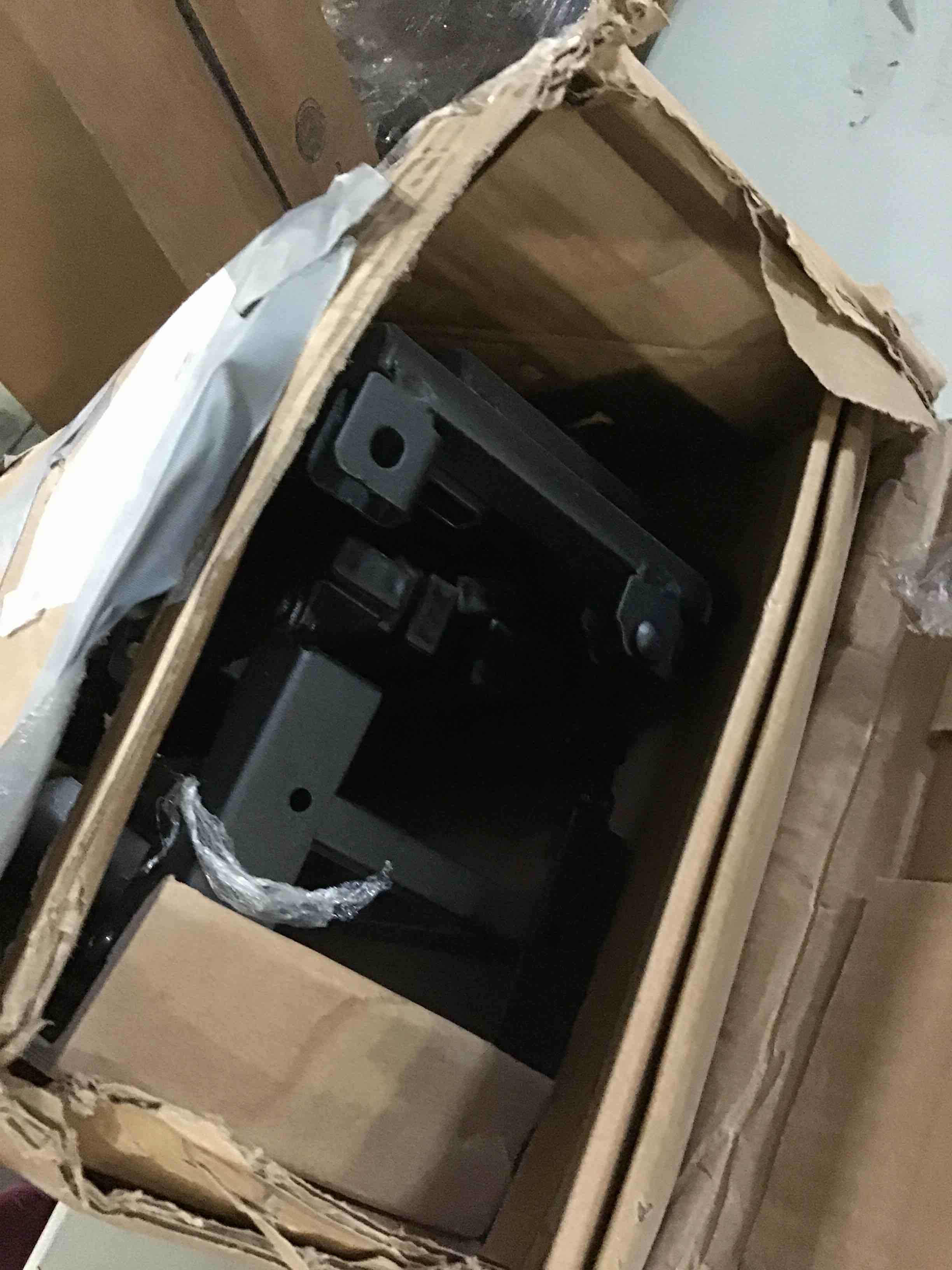 https://s3.amazonaws.com/lotting-images-prod/bidfta/ORG5526979_1697546201617.jpeg