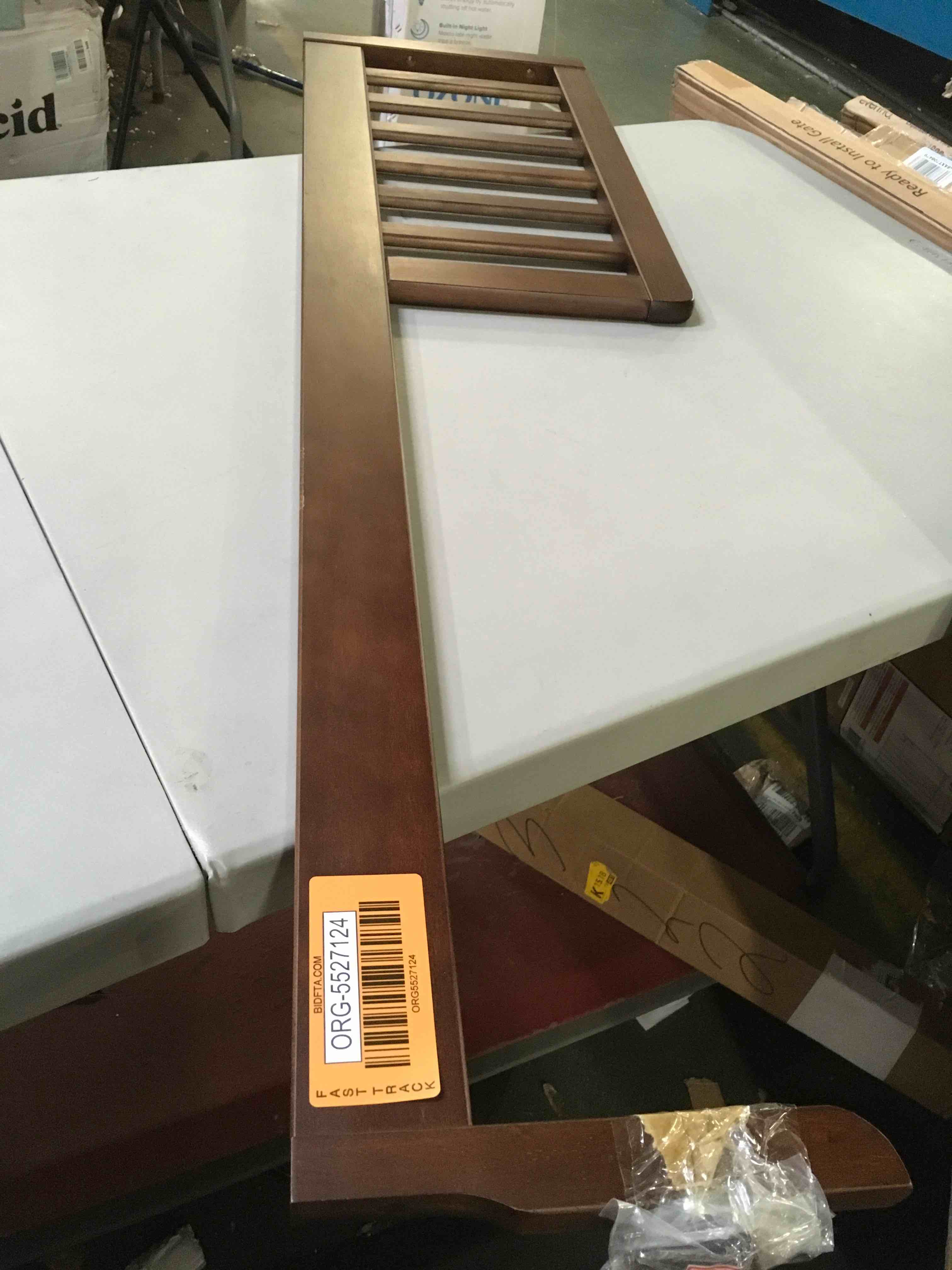 https://s3.amazonaws.com/lotting-images-prod/bidfta/ORG5527124_1697572703471.jpeg
