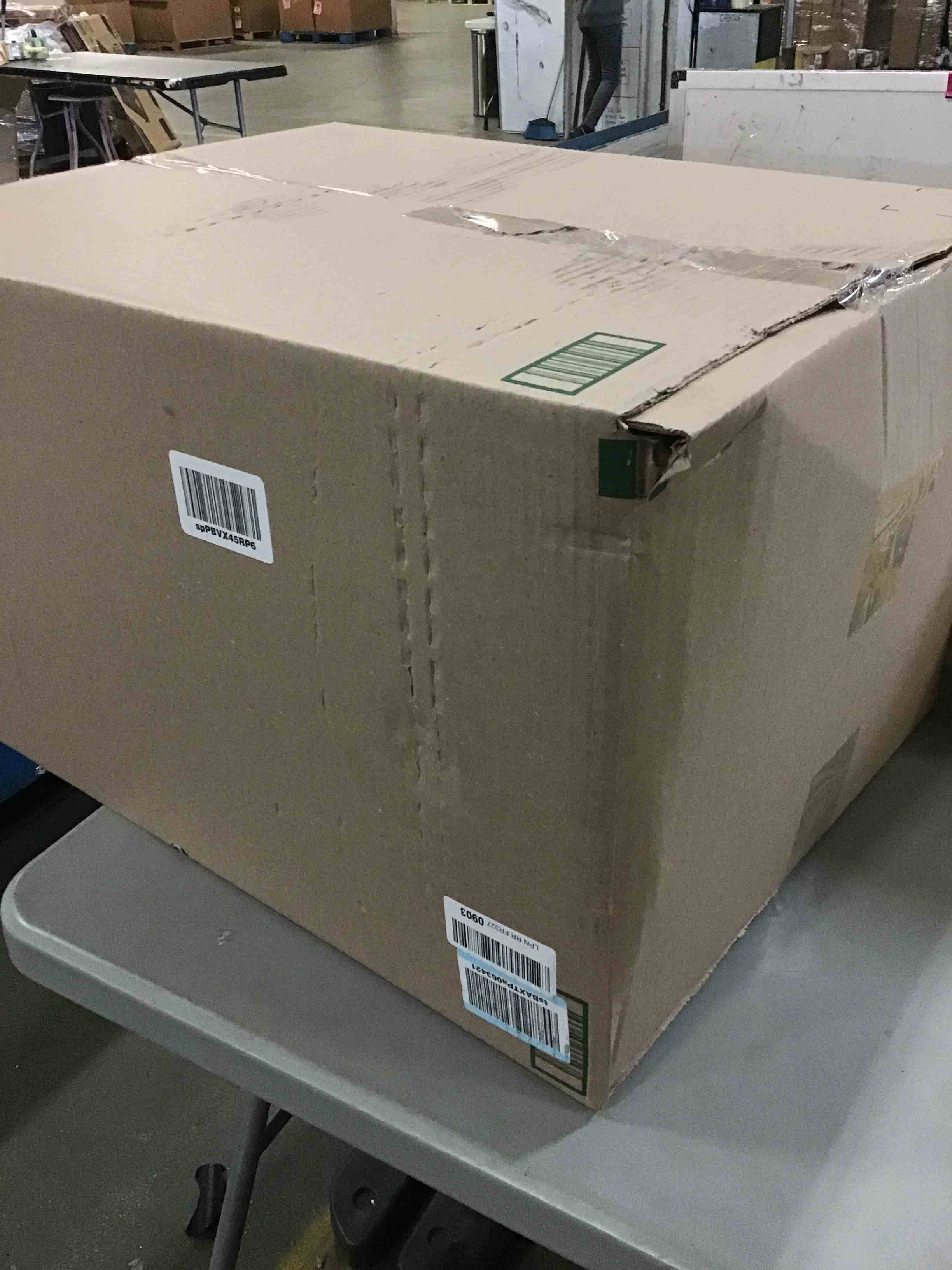 https://s3.amazonaws.com/lotting-images-prod/bidfta/ORG5529507_1699908708004.jpeg