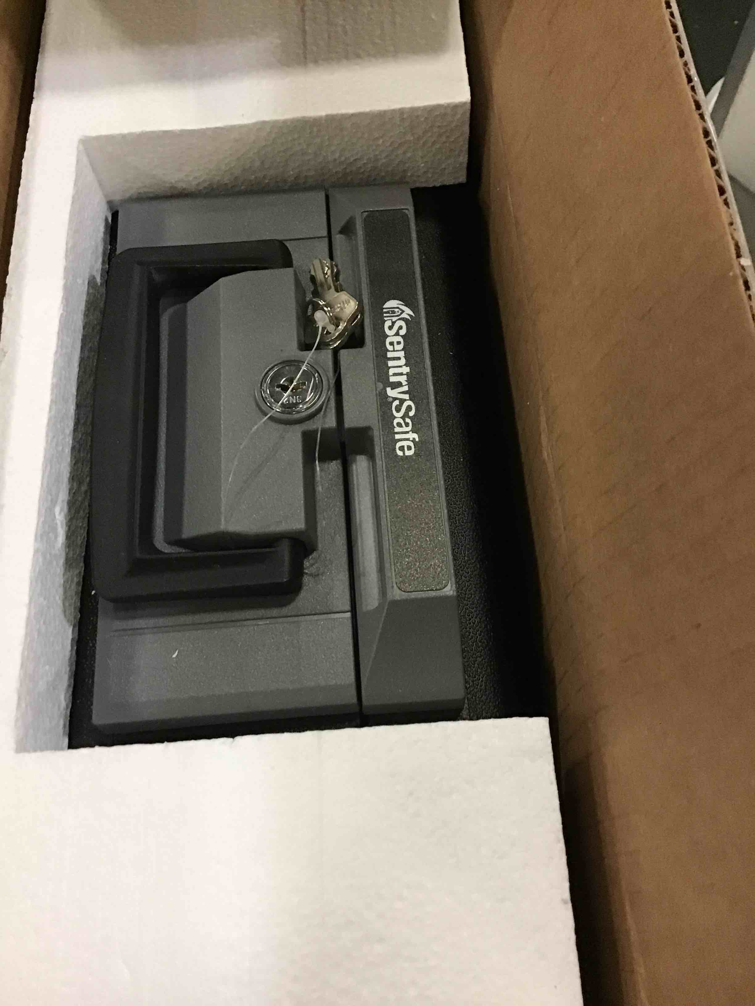 https://s3.amazonaws.com/lotting-images-prod/bidfta/ORG5530077_1700249308565.jpeg