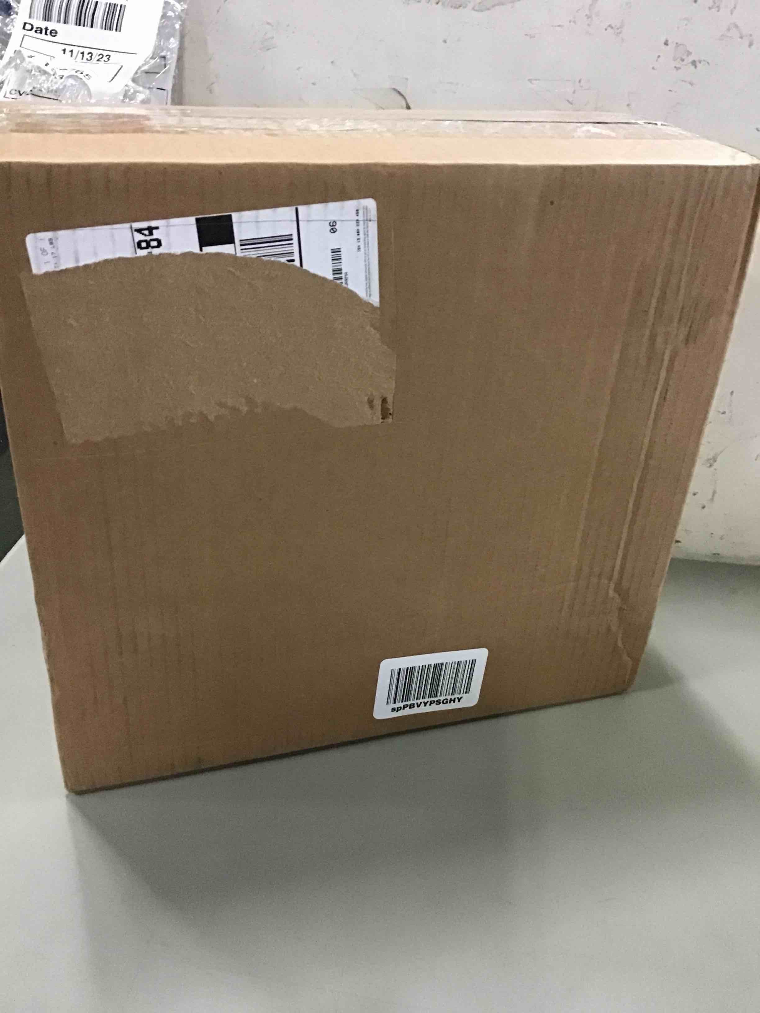 https://s3.amazonaws.com/lotting-images-prod/bidfta/ORG5530077_1700249318183.jpeg