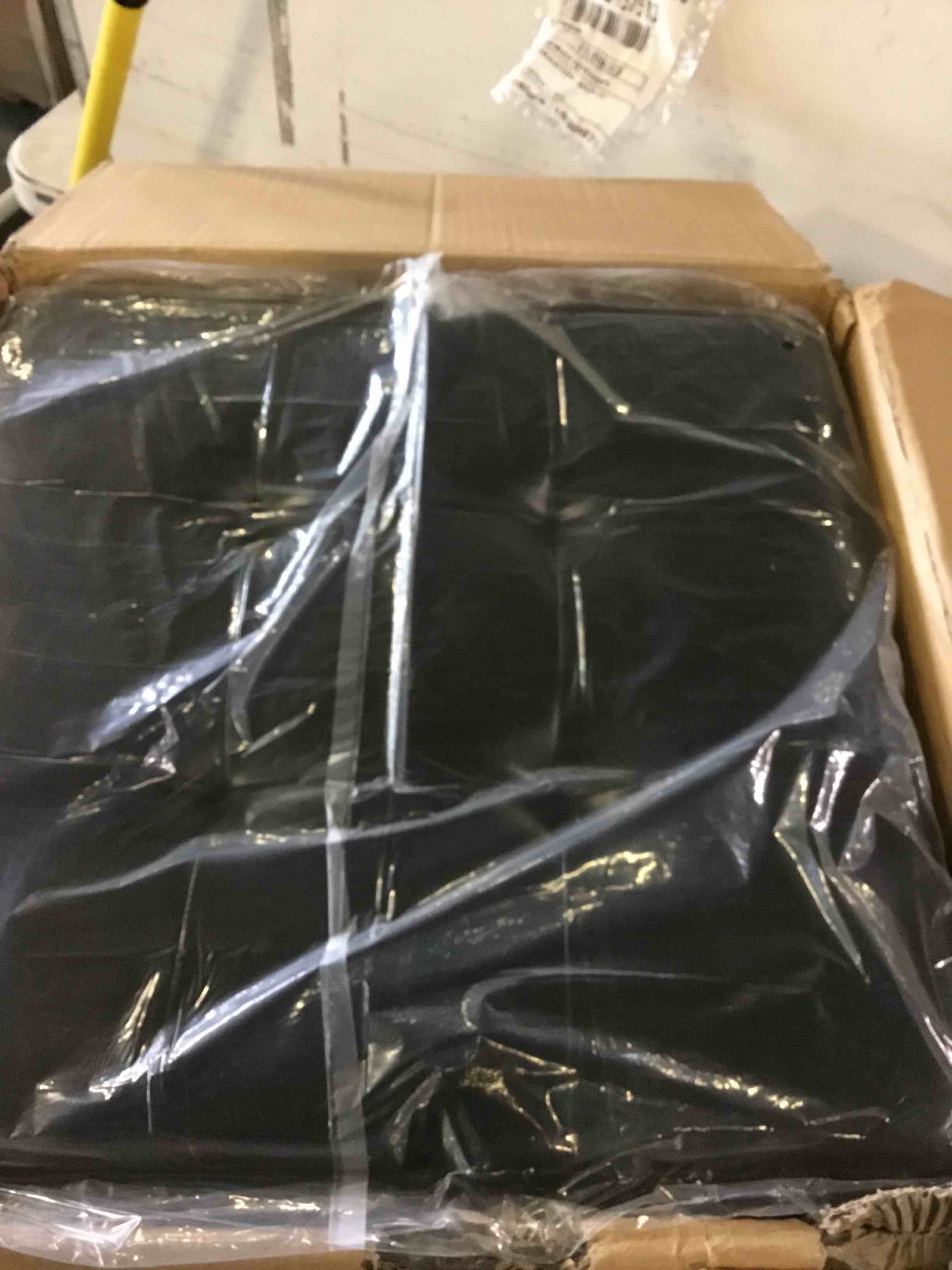 https://s3.amazonaws.com/lotting-images-prod/bidfta/ORG5532940_1699632336123.jpeg