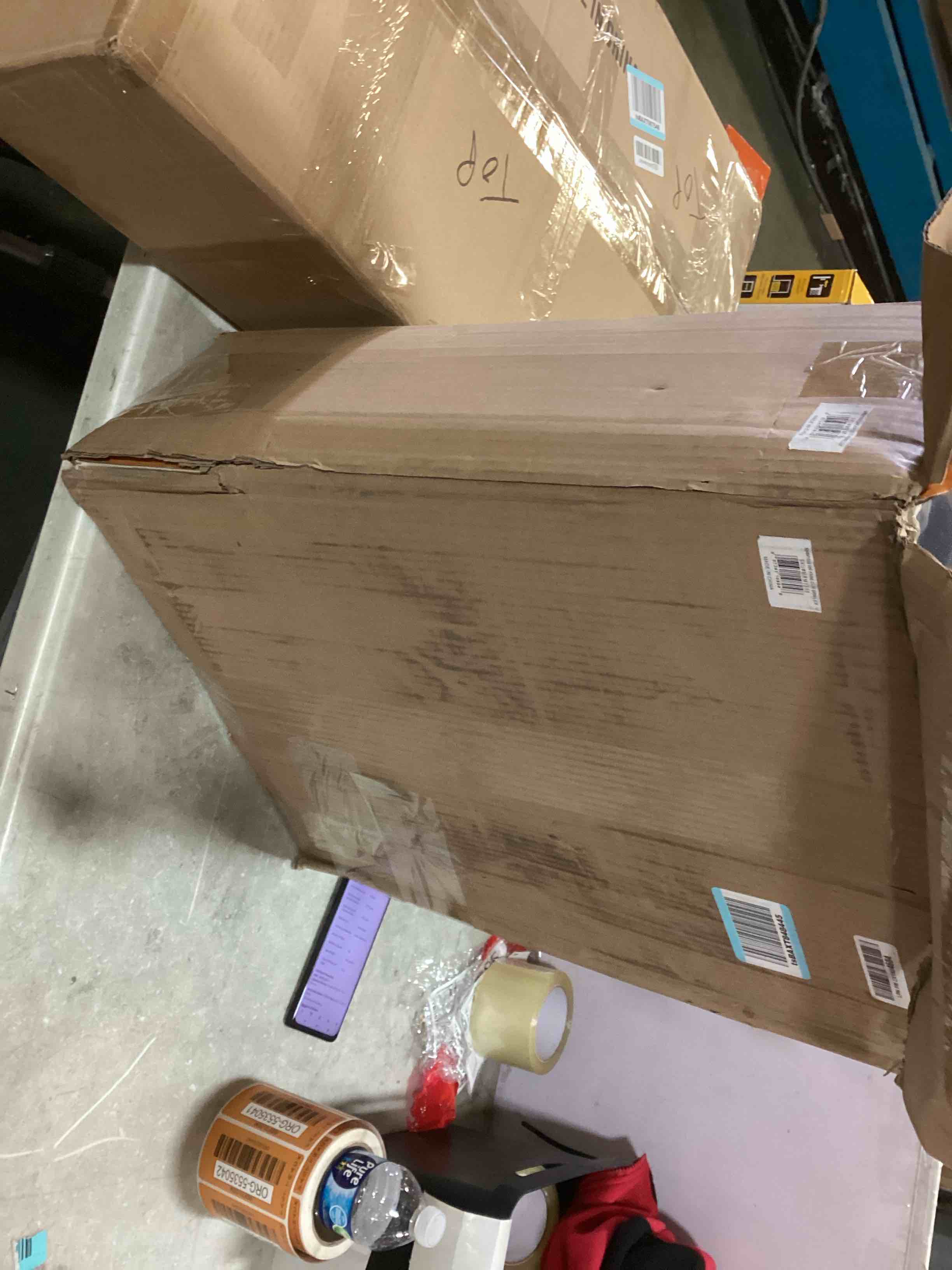https://s3.amazonaws.com/lotting-images-prod/bidfta/ORG5535038_1699554496471.jpeg