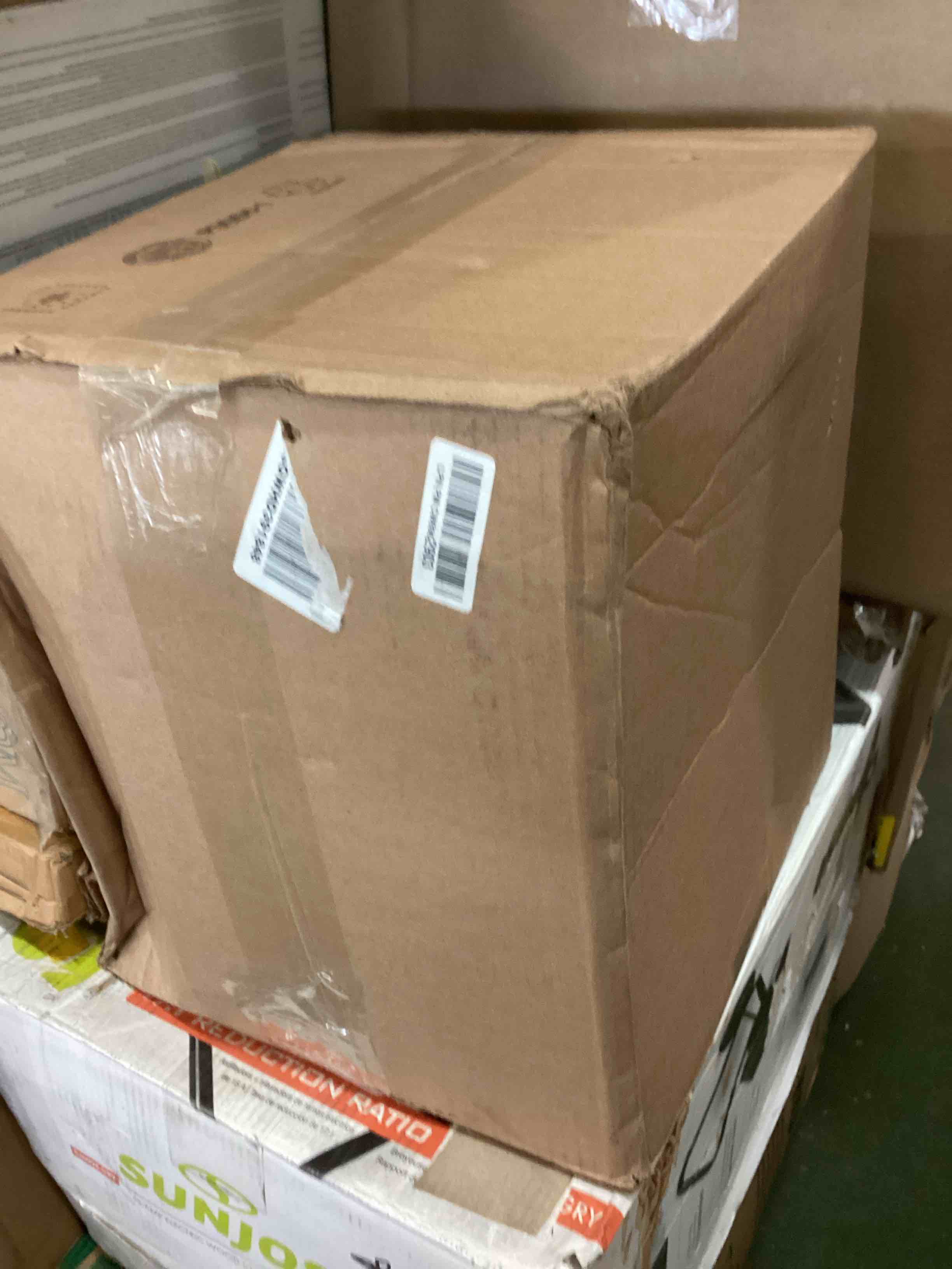 https://s3.amazonaws.com/lotting-images-prod/bidfta/ORG5535263_1699635522631.jpeg