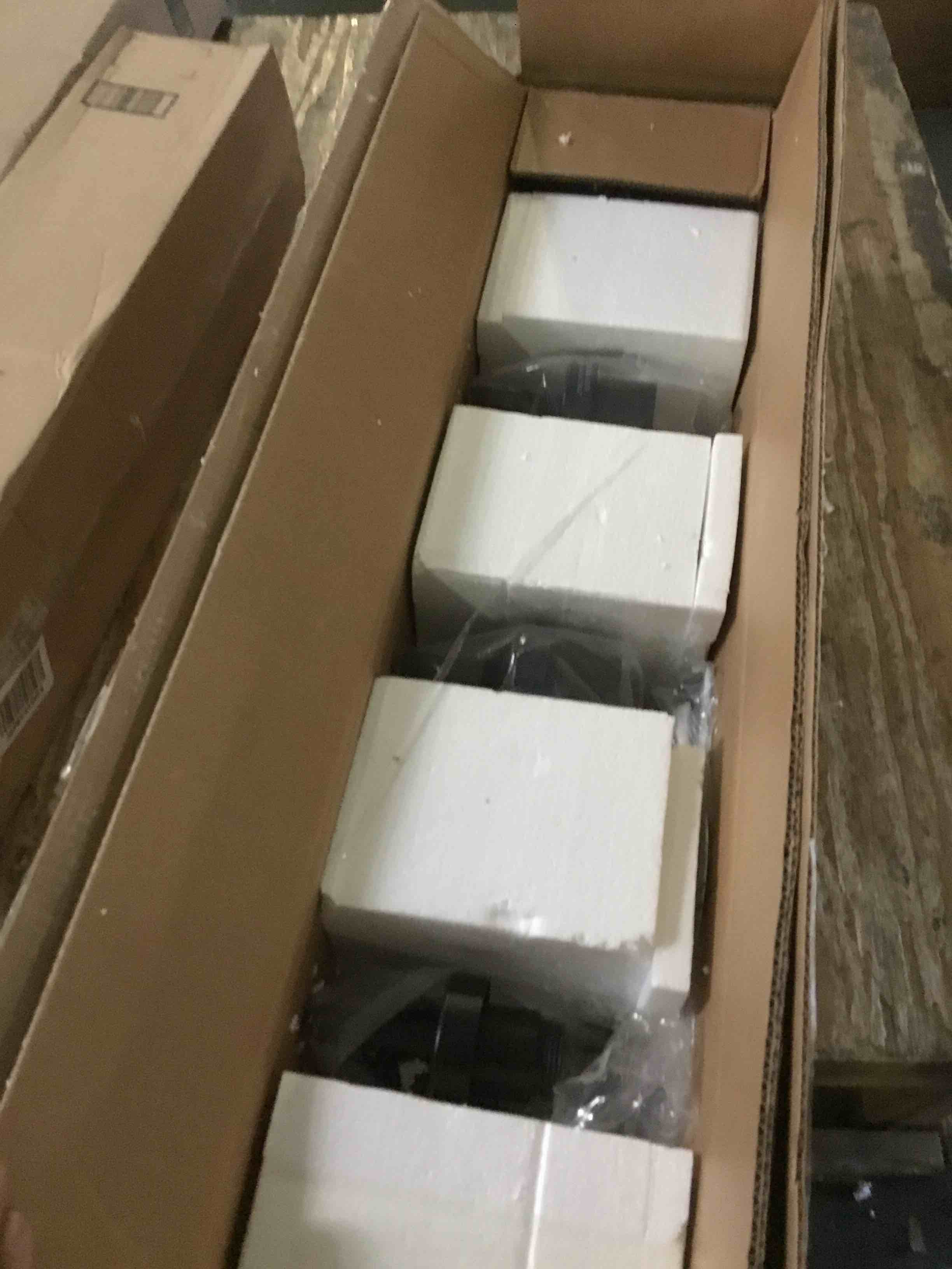 https://s3.amazonaws.com/lotting-images-prod/bidfta/ORG5535663_1698862950706.jpeg